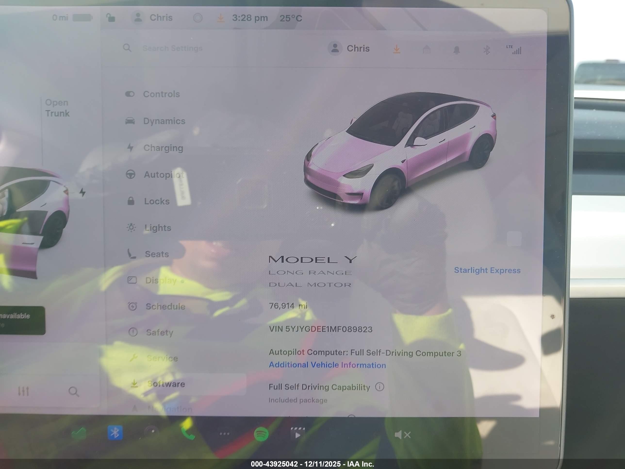 TESLA MODEL image 7