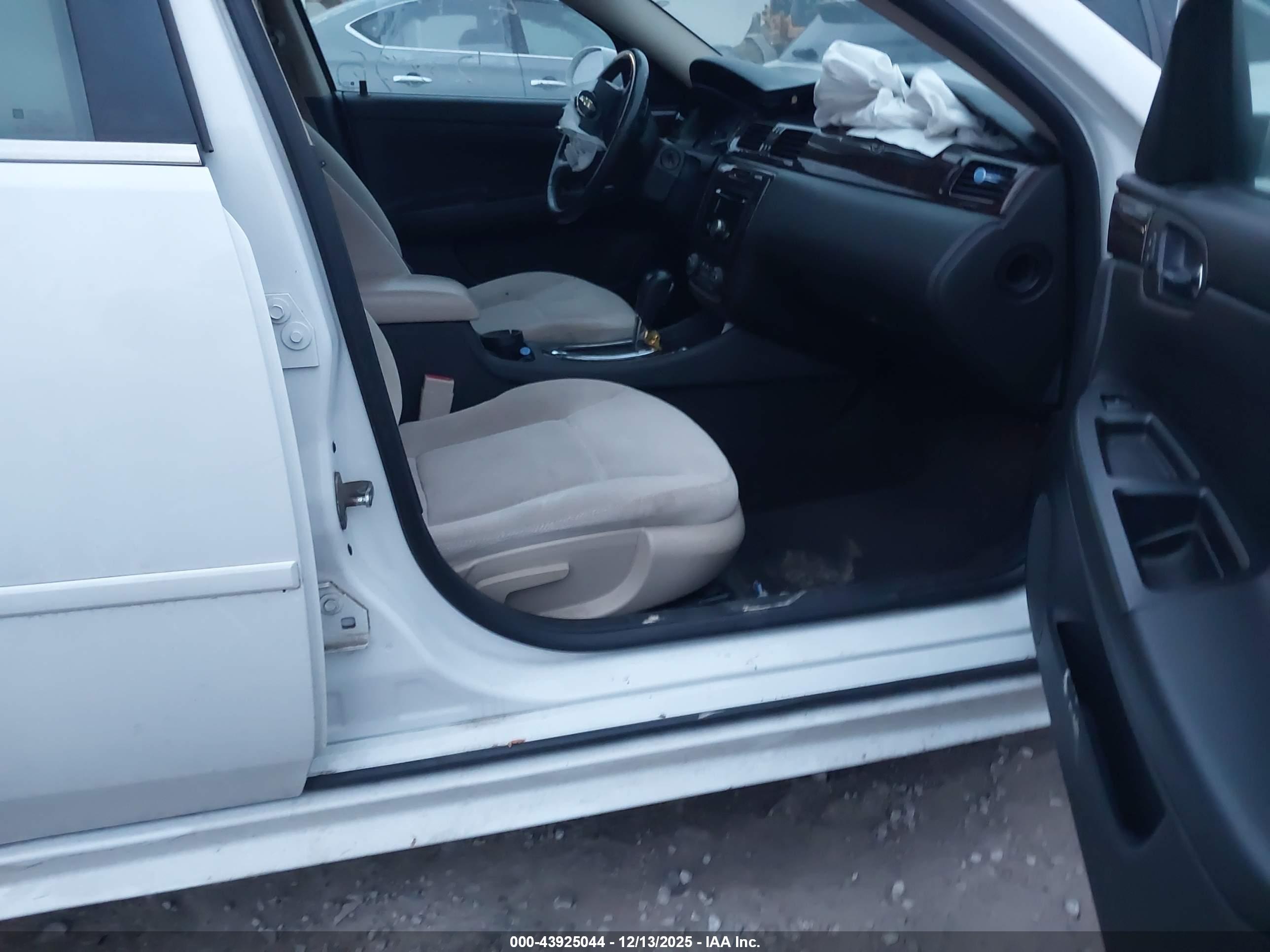 CHEVROLET IMPALA image 5