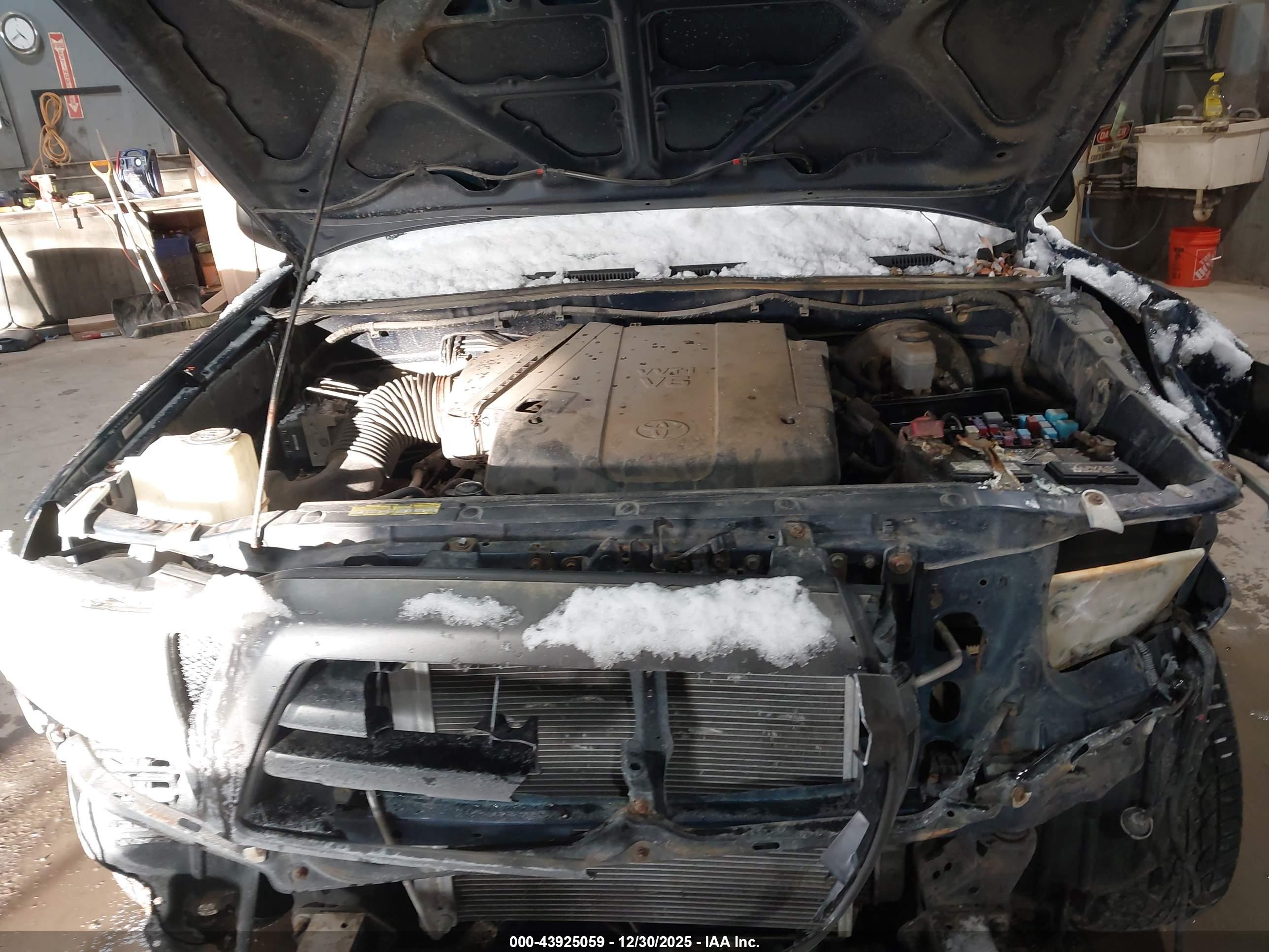 TOYOTA TACOMA image 10