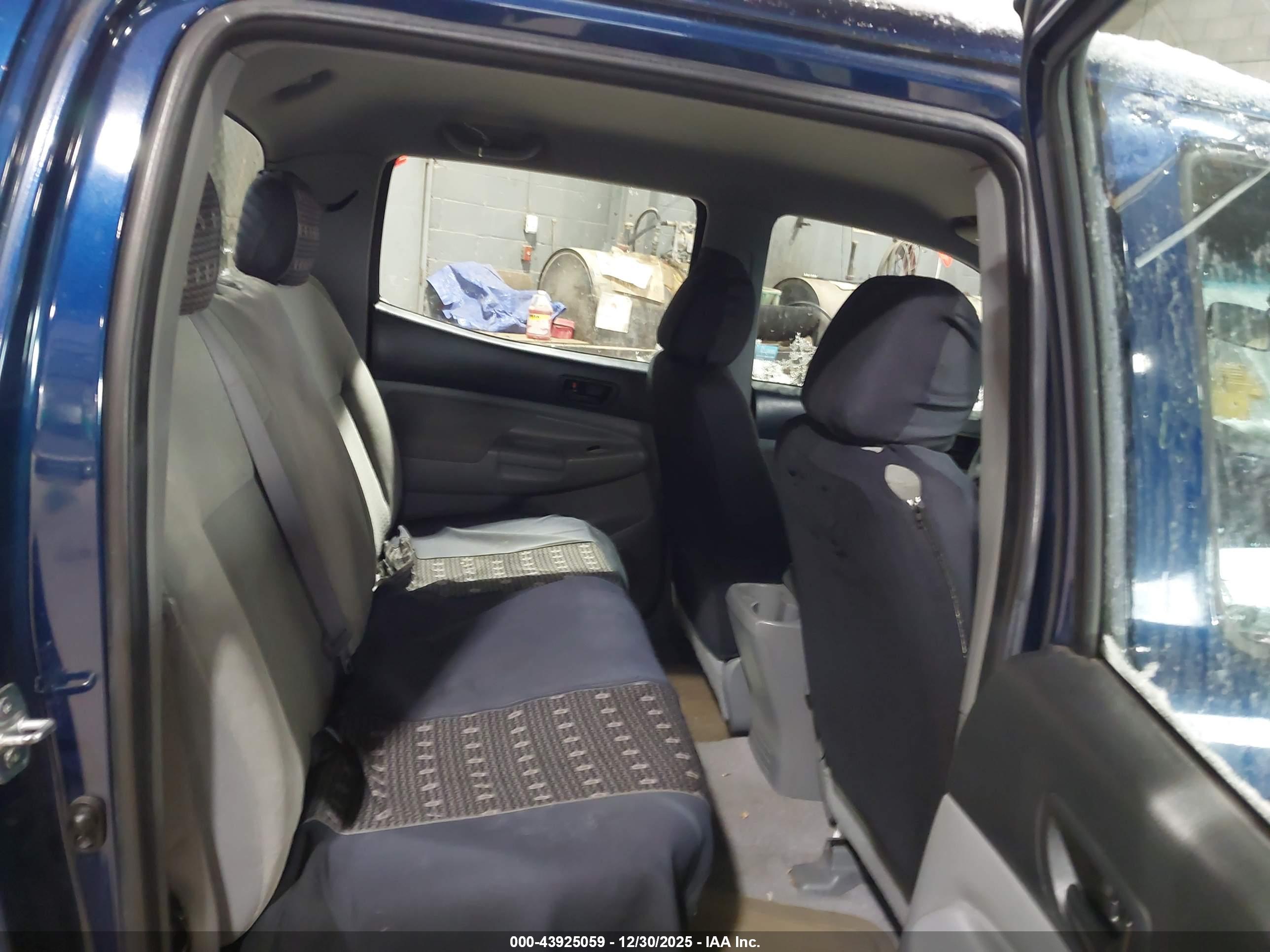 TOYOTA TACOMA image 8