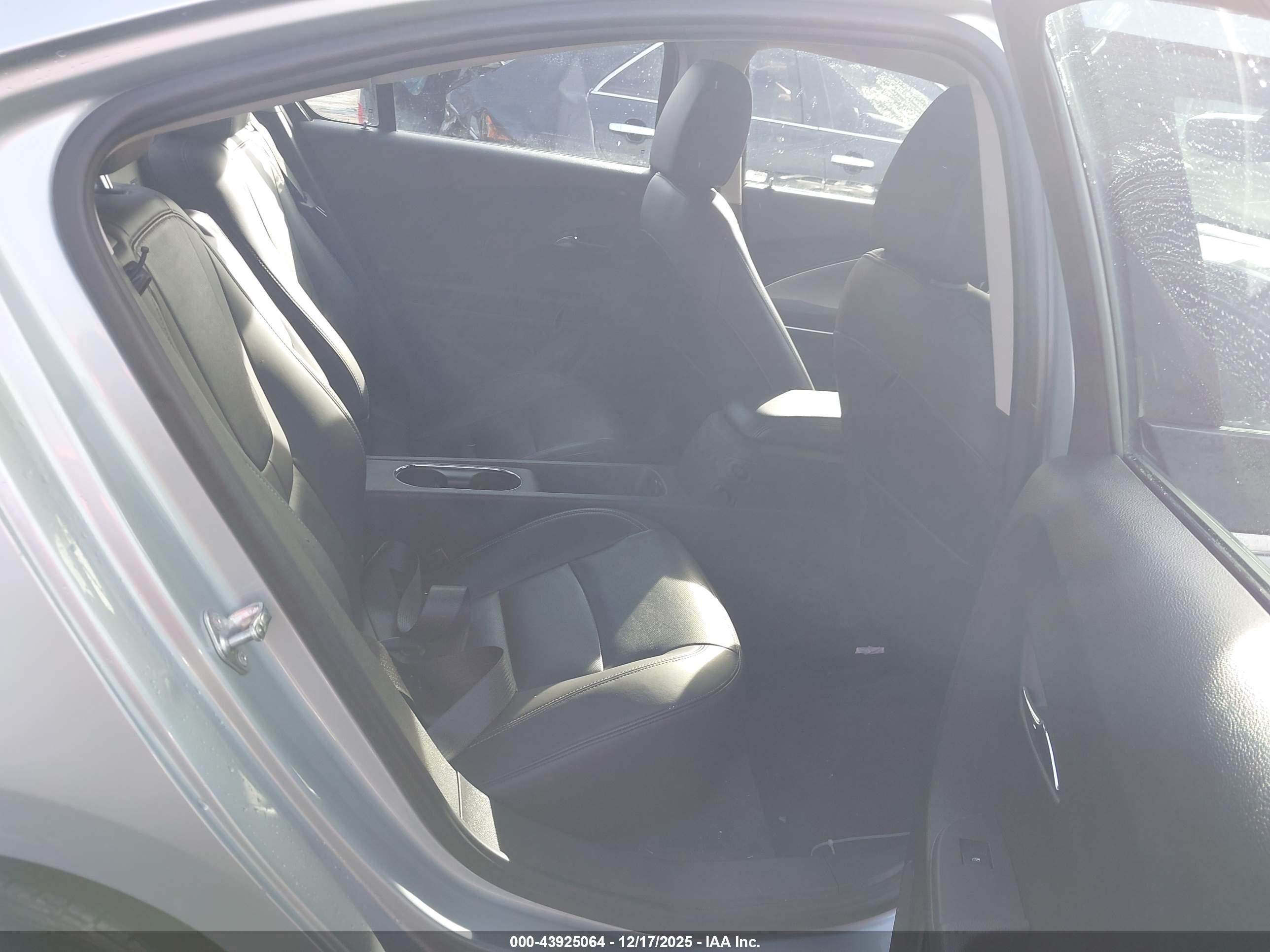 CHEVROLET VOLT image 8