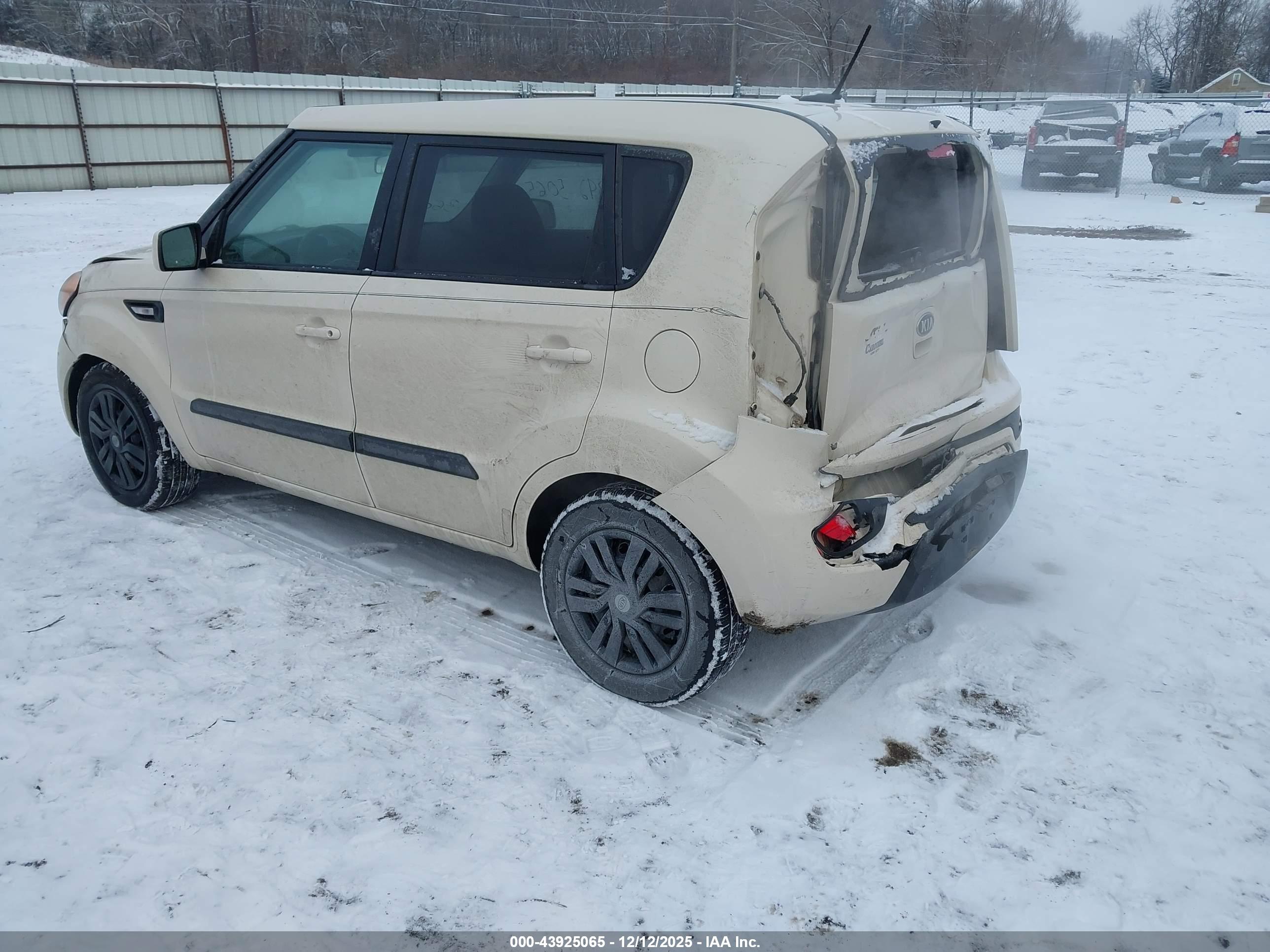 KIA SOUL image 3