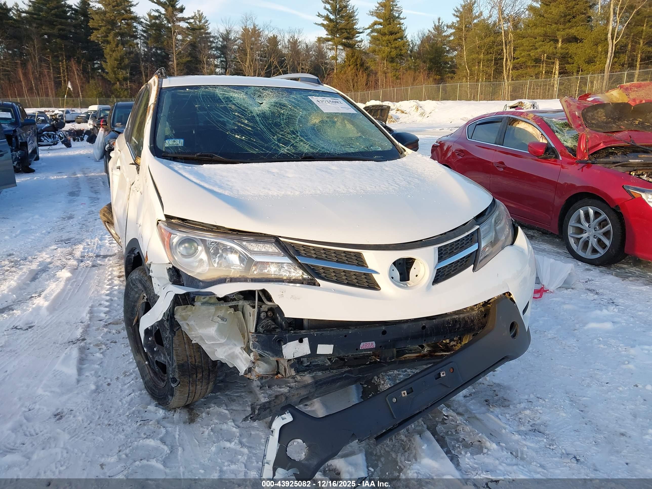 TOYOTA RAV4 image 6