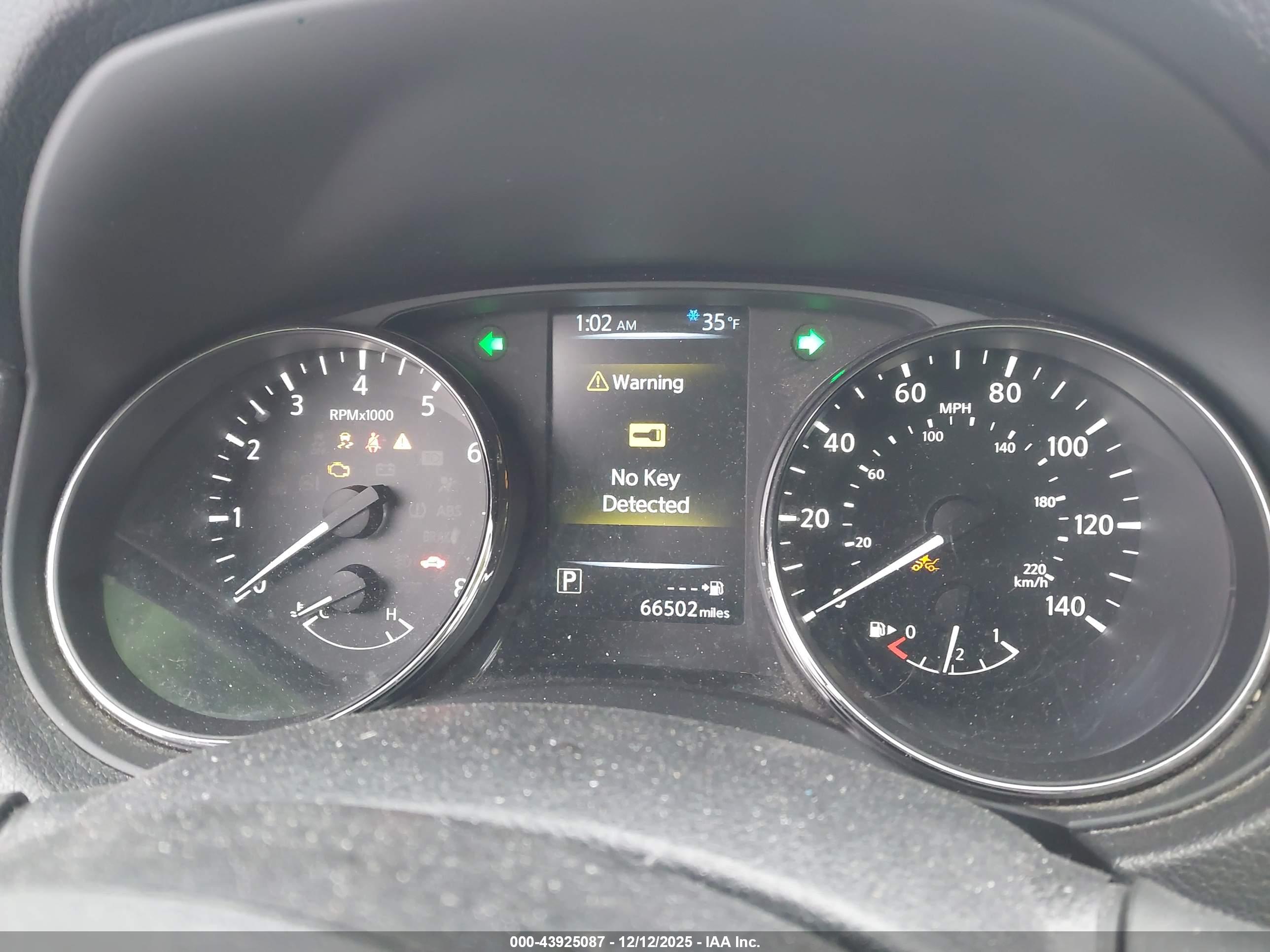 NISSAN ROGUE image 7