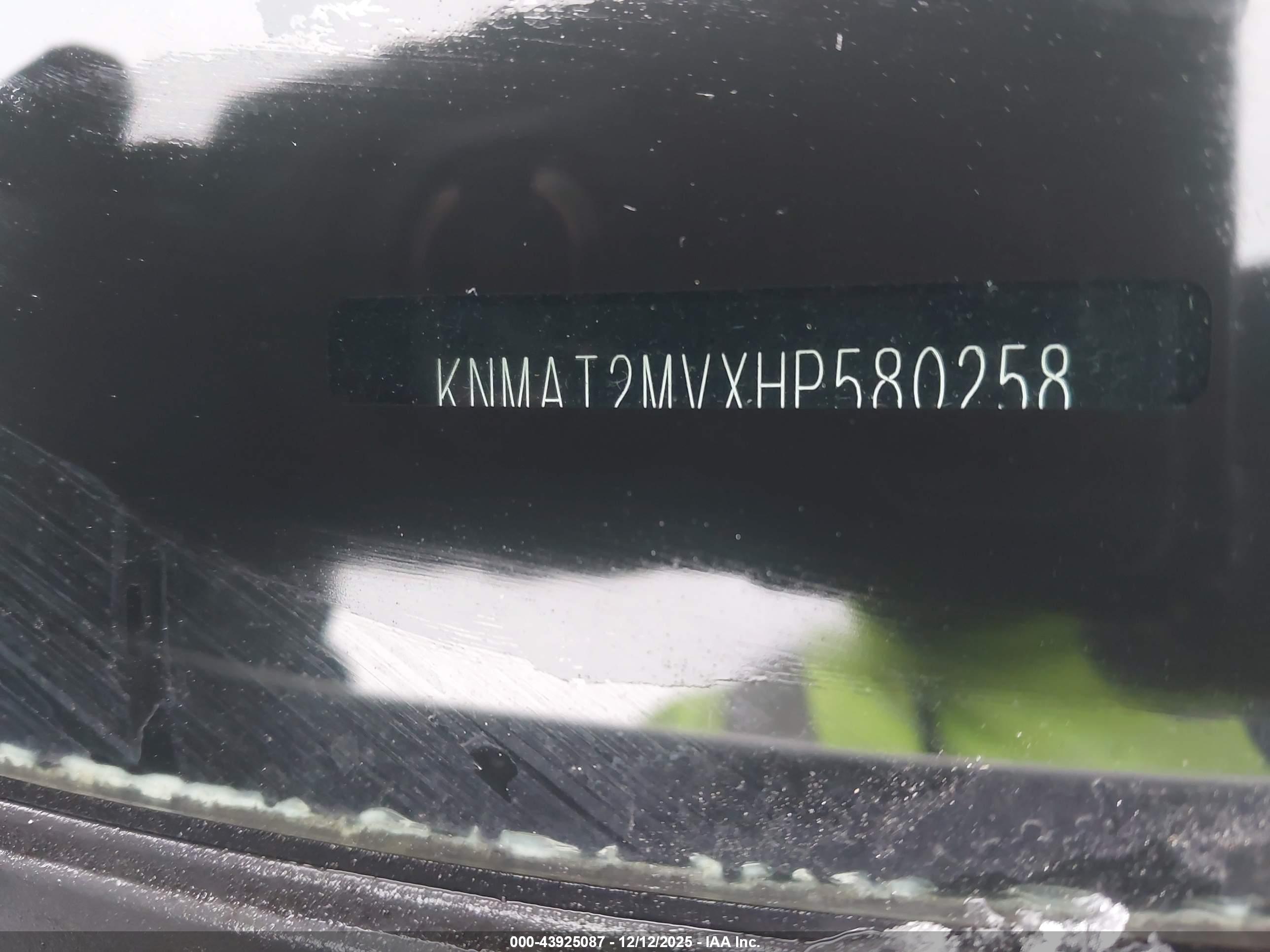 NISSAN ROGUE image 9