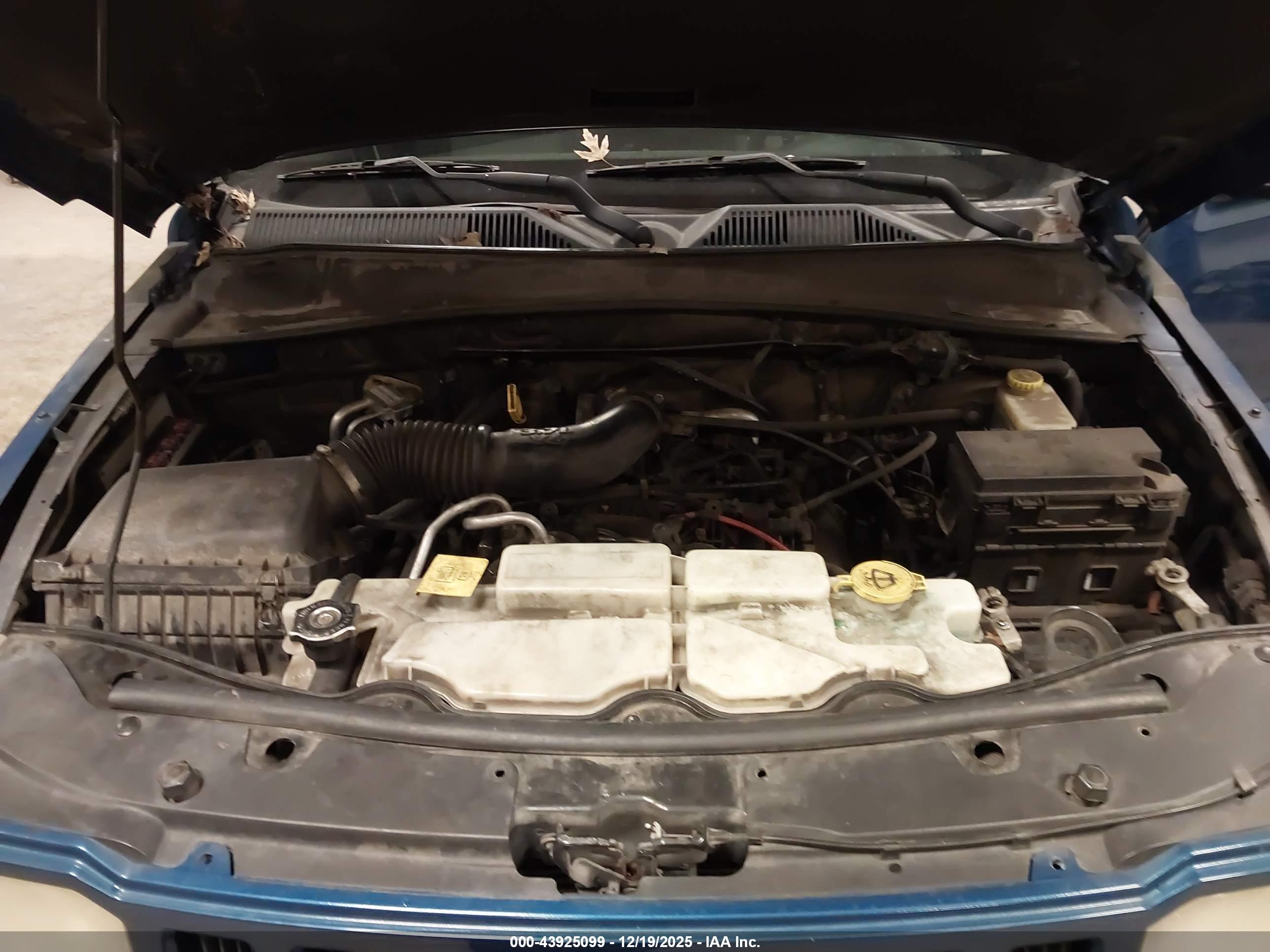 JEEP LIBERTY image 10