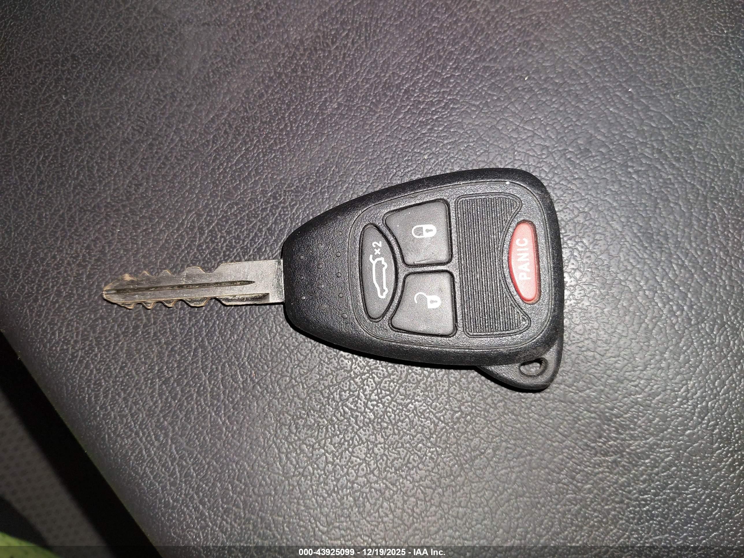 JEEP LIBERTY image 11