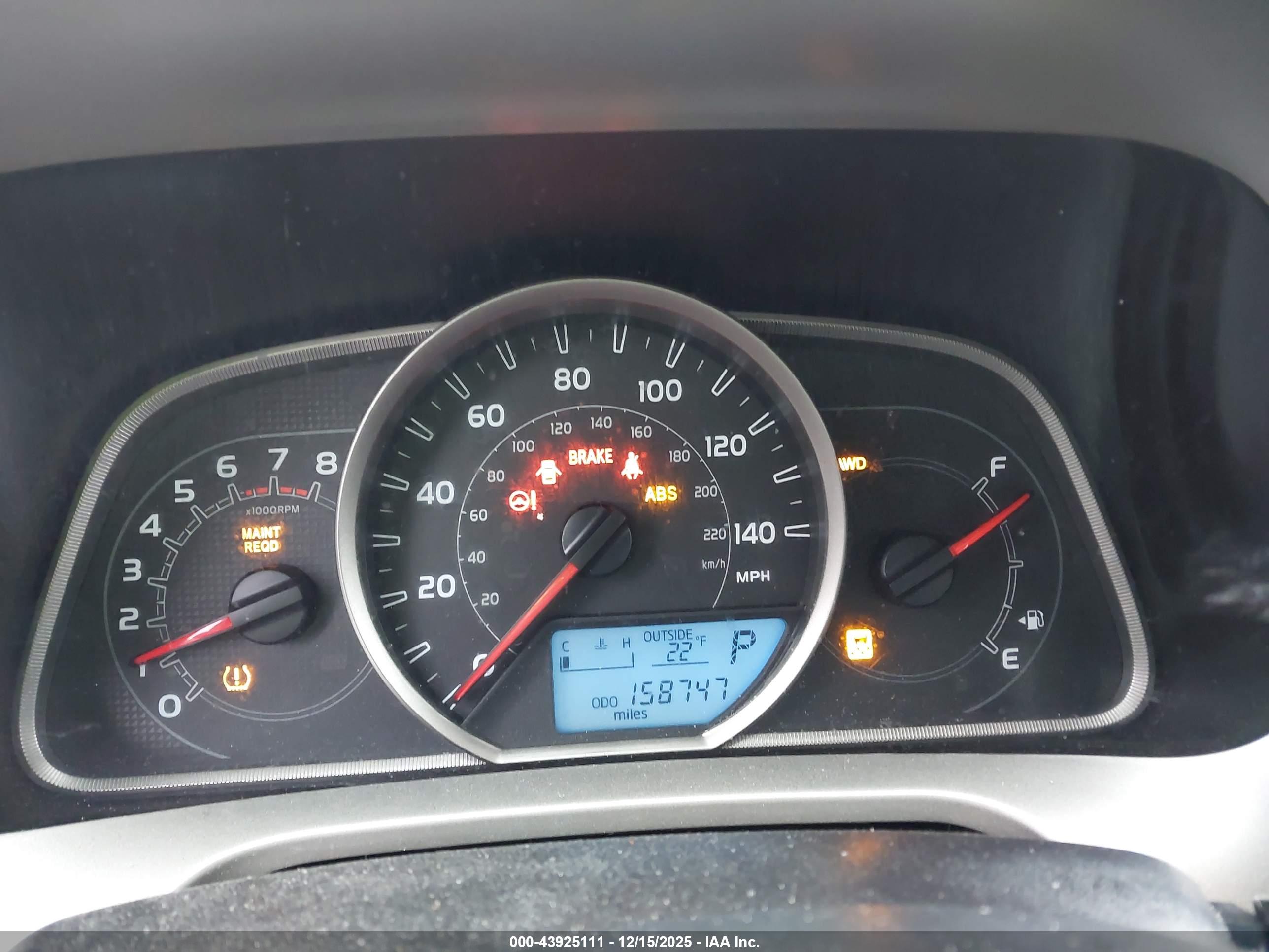 TOYOTA RAV4 image 7