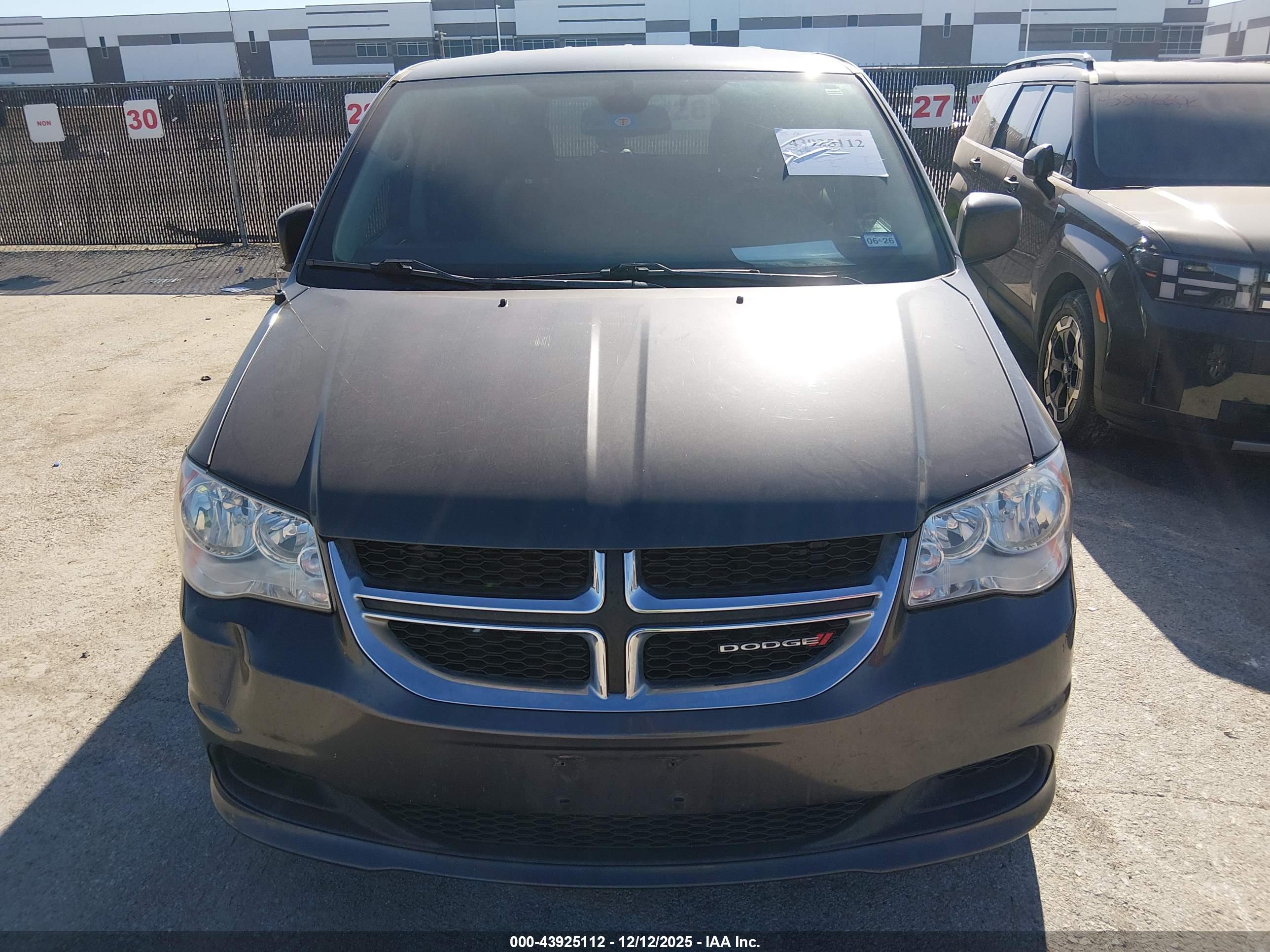 DODGE GRAND image 6