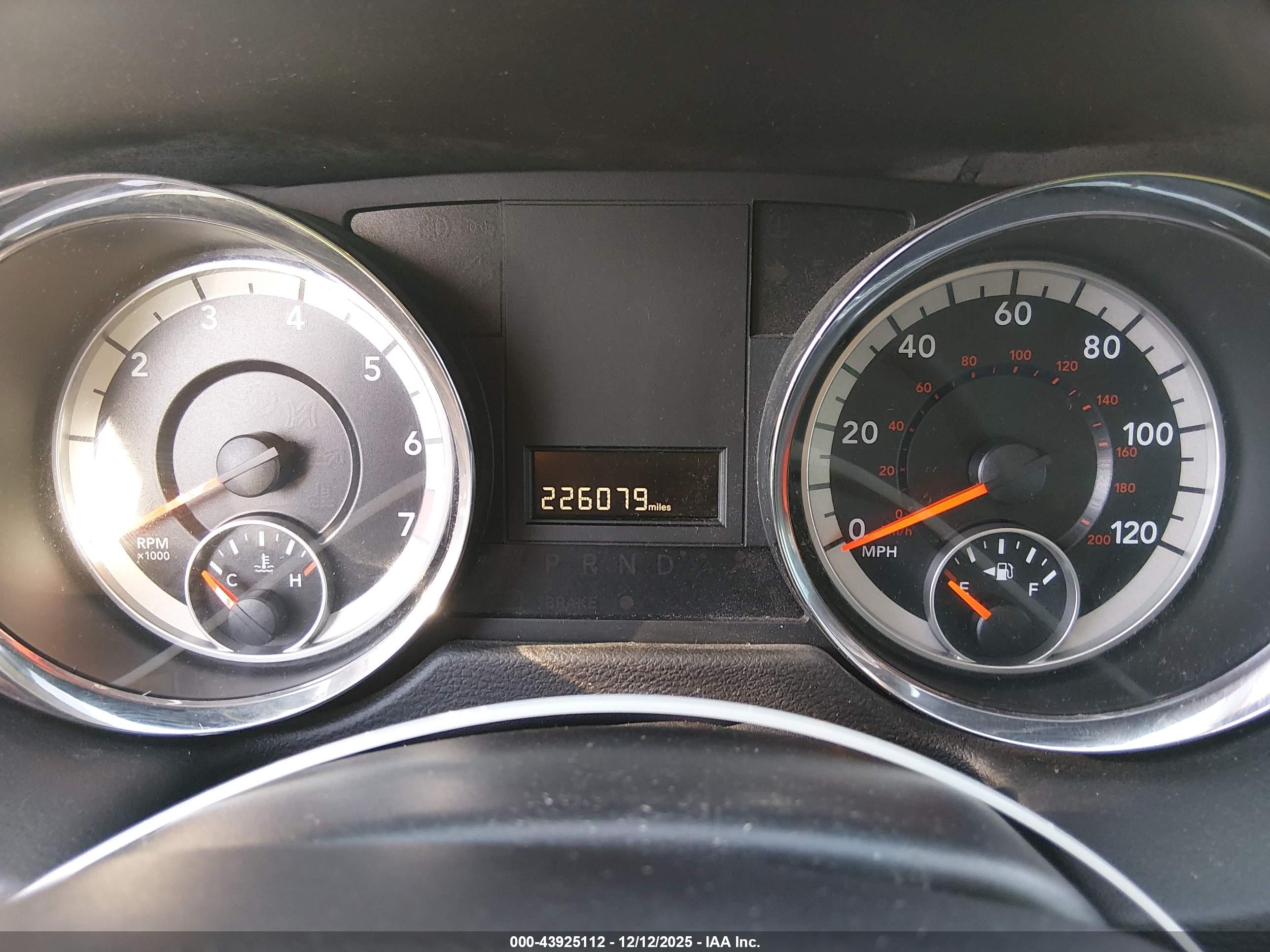 DODGE GRAND image 7