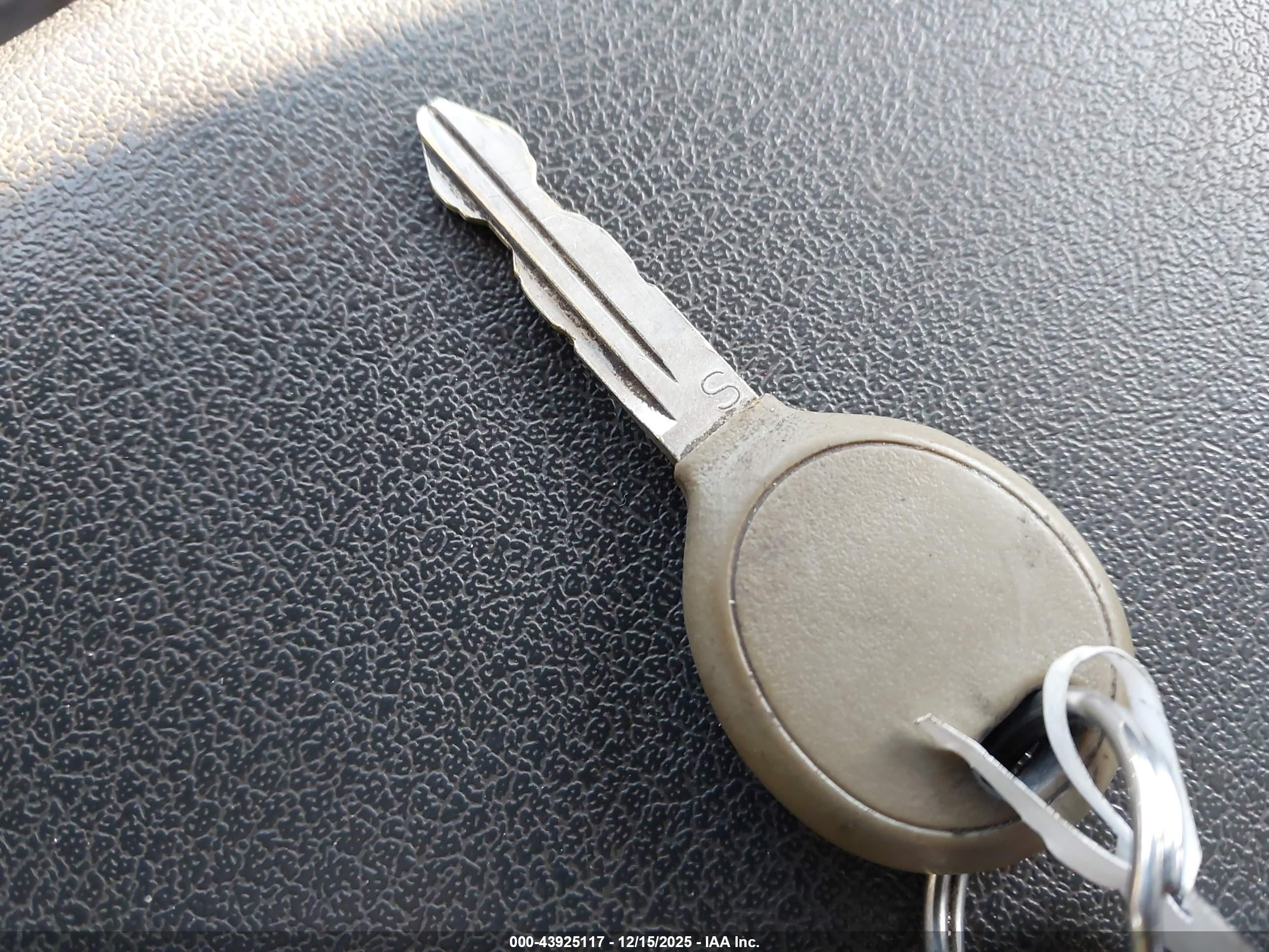 JEEP LIBERTY image 11