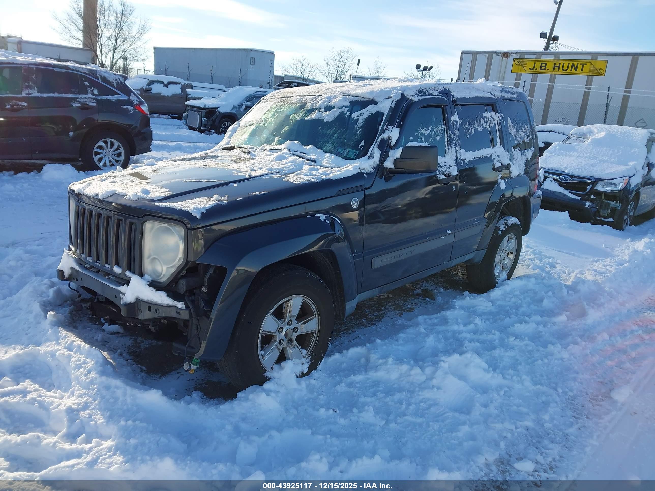 JEEP LIBERTY image 2