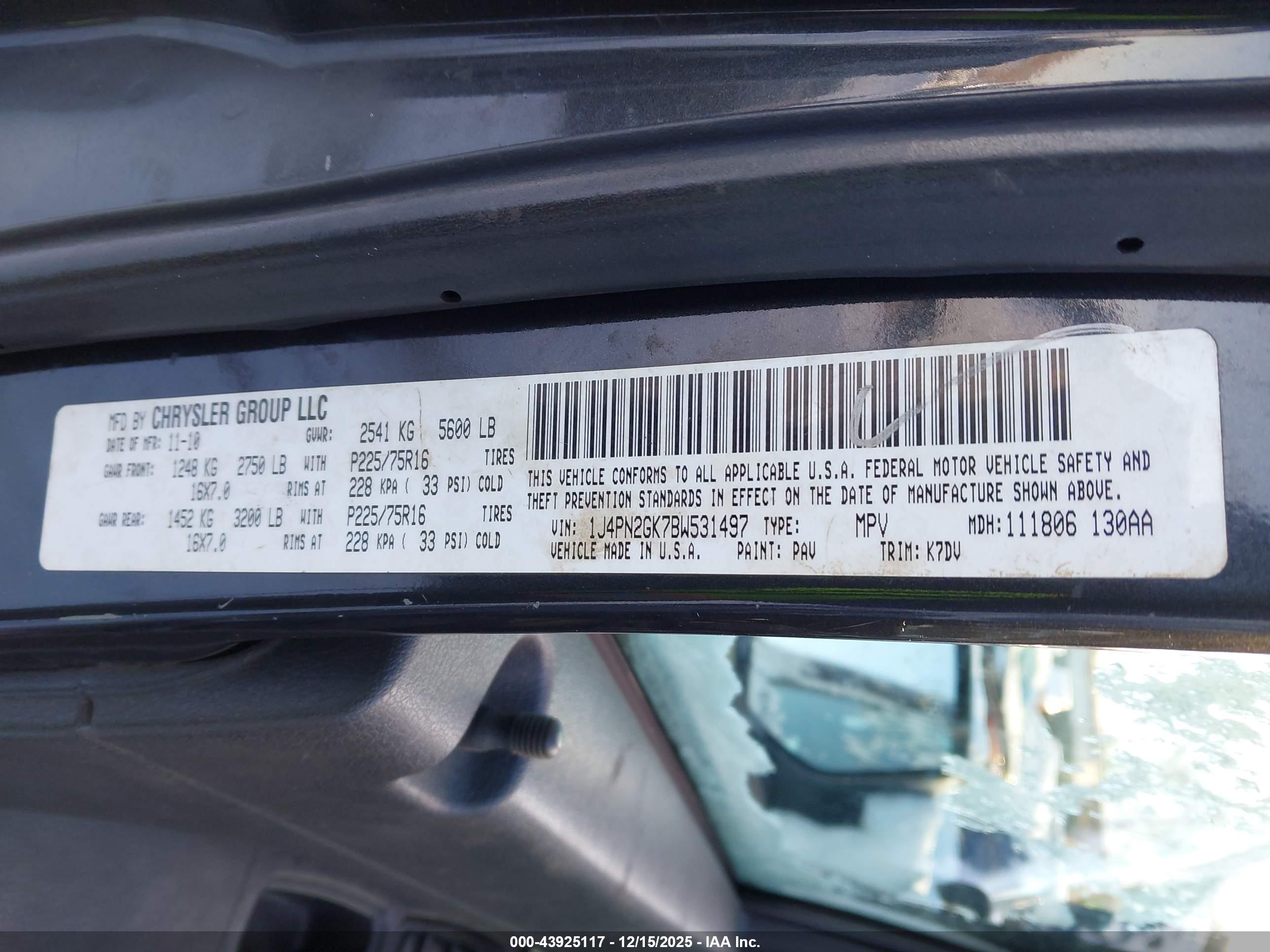 JEEP LIBERTY image 9