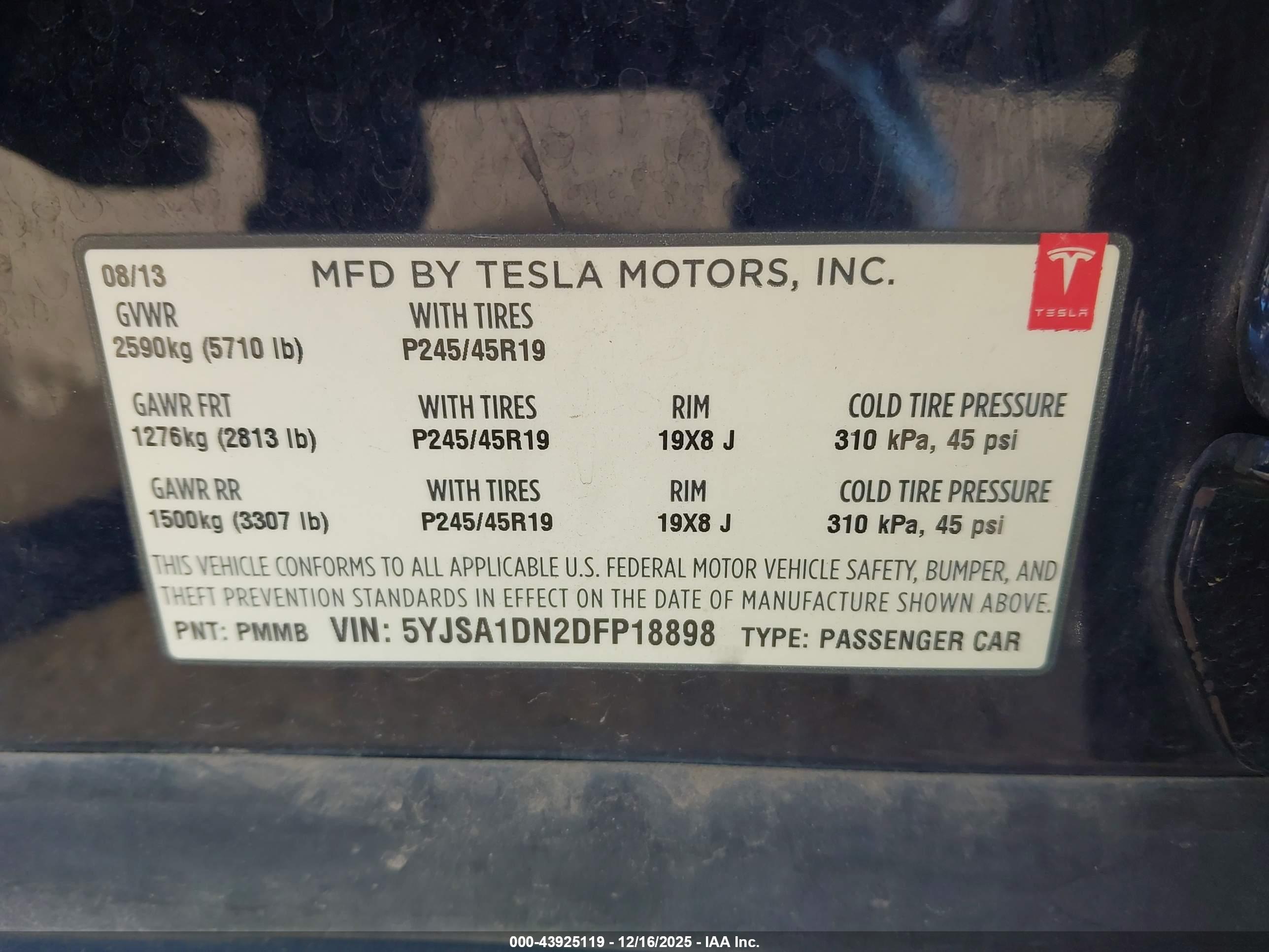 TESLA MODEL image 9
