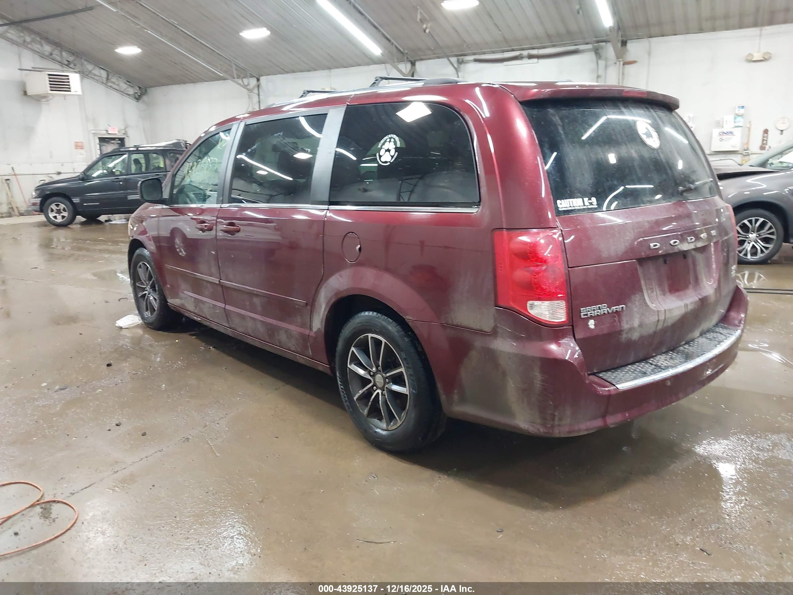 DODGE GRAND image 3