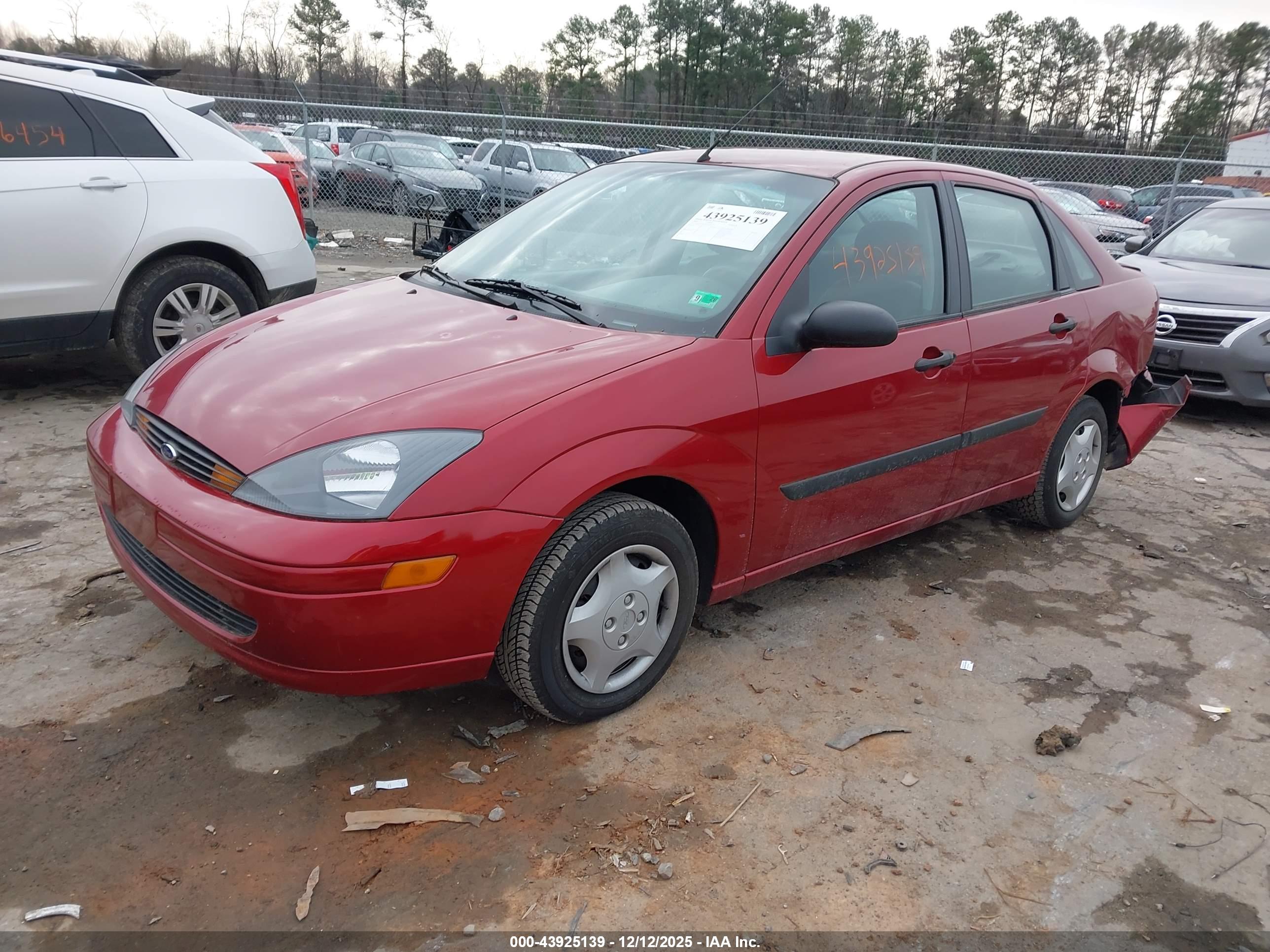 FORD FOCUS image 2