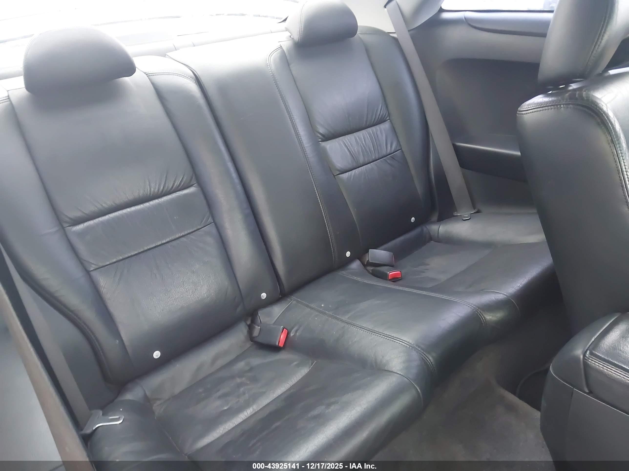 HONDA ACCORD image 8