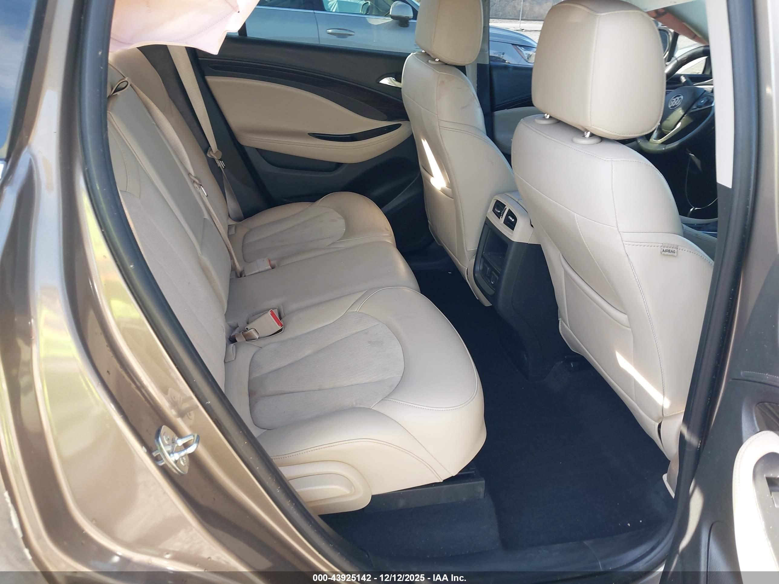 BUICK ENVISION image 8