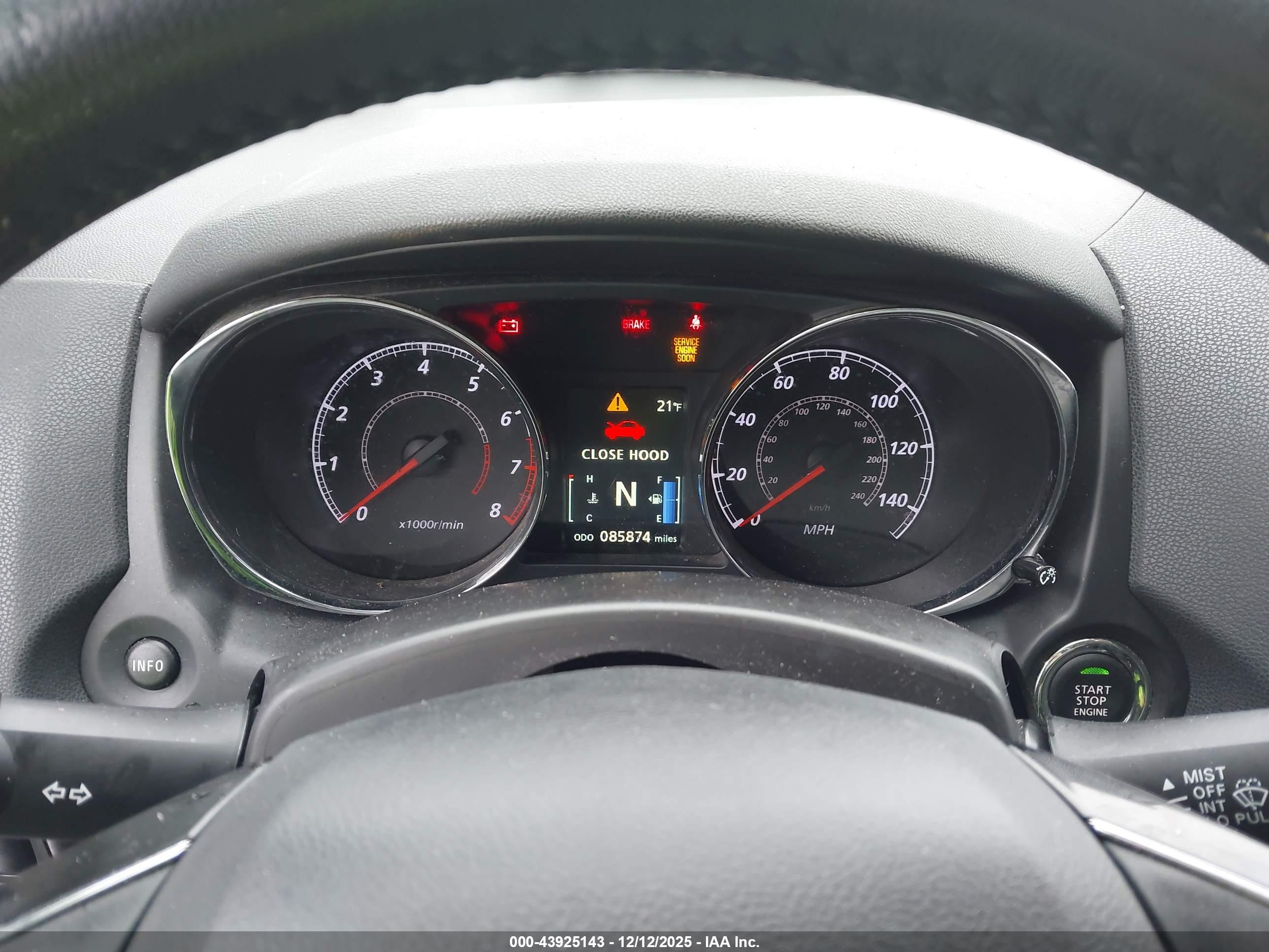 MITSUBISHI OUTLANDER image 7