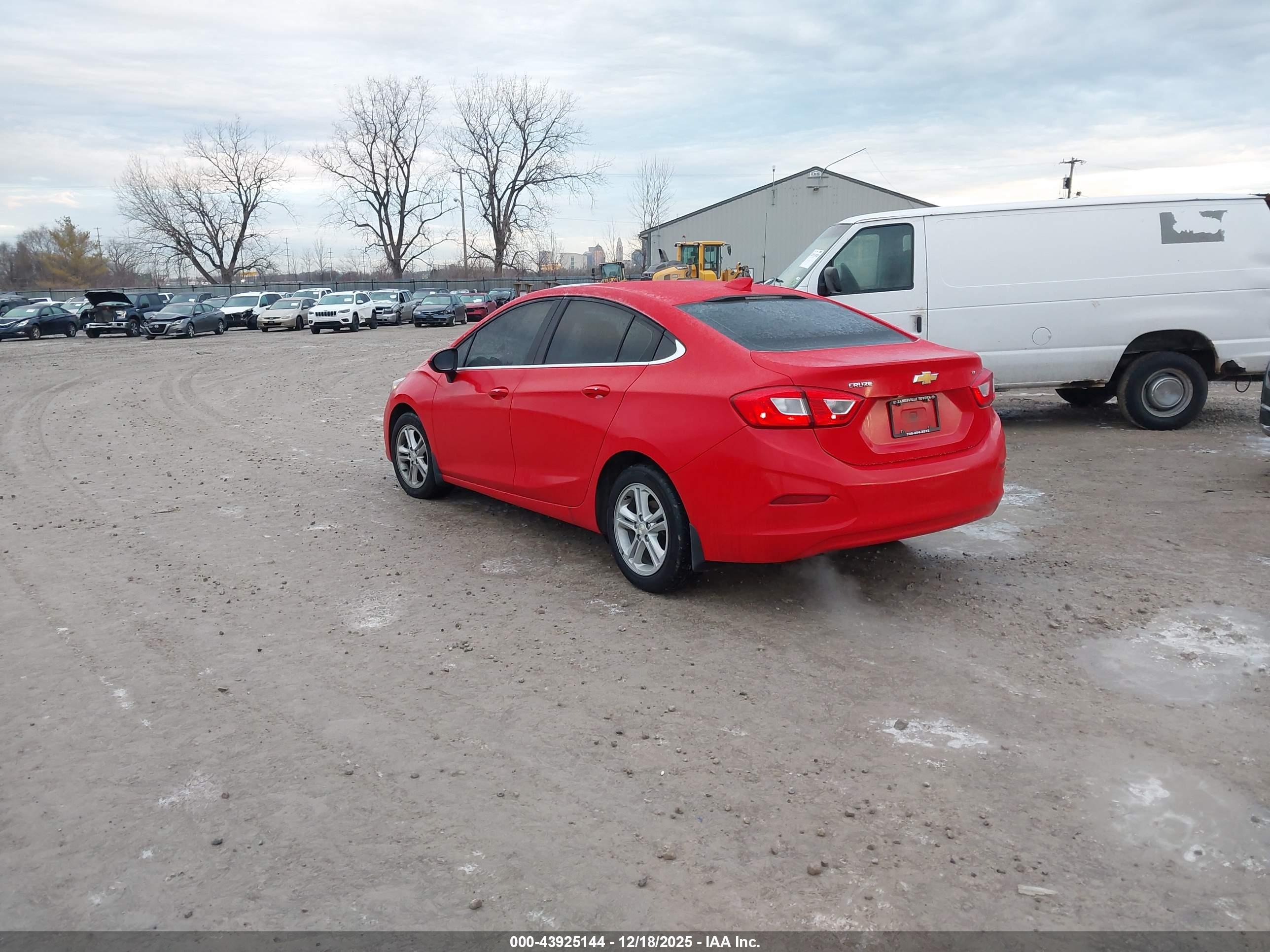 CHEVROLET CRUZE image 3