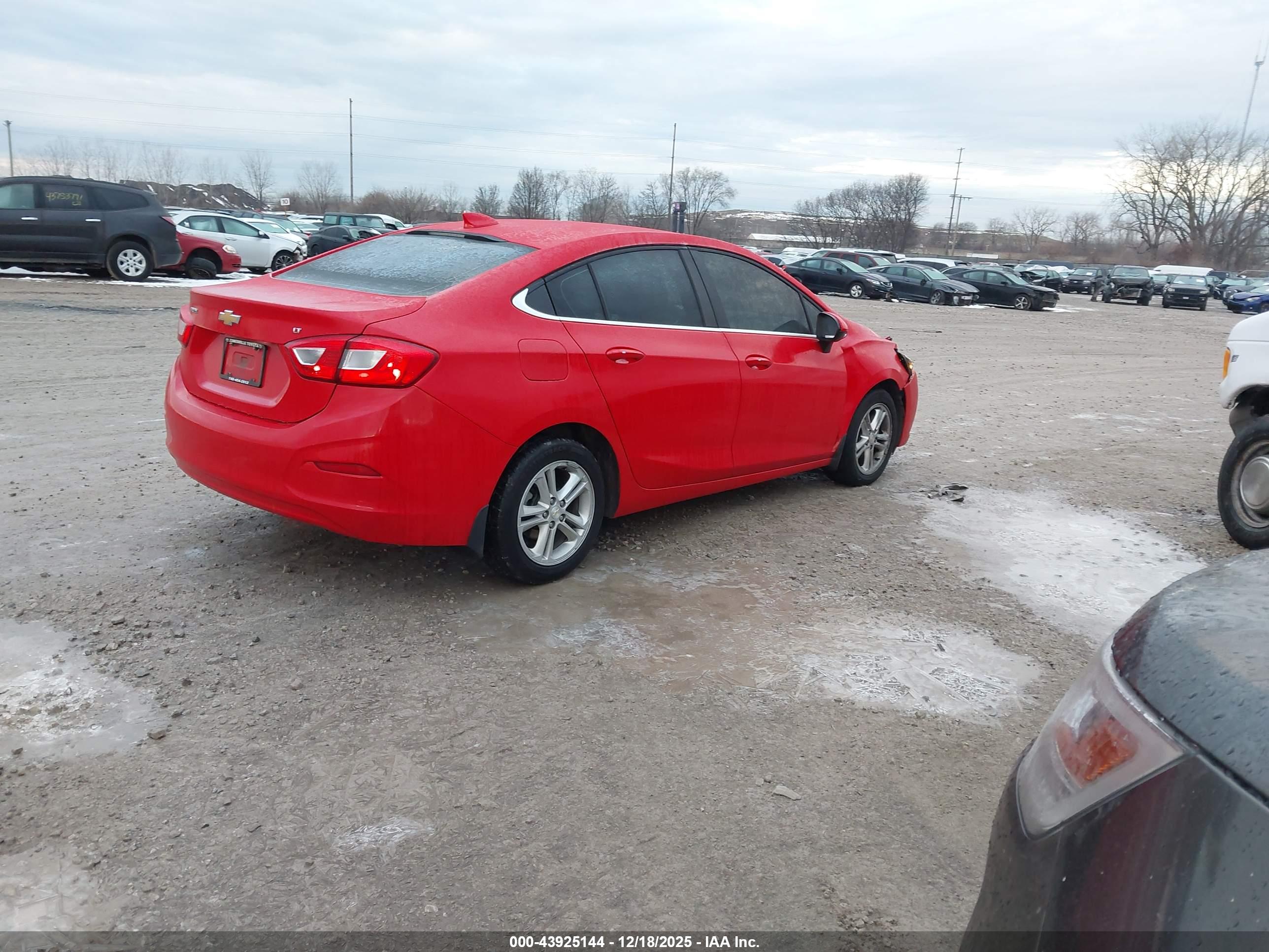 CHEVROLET CRUZE image 4