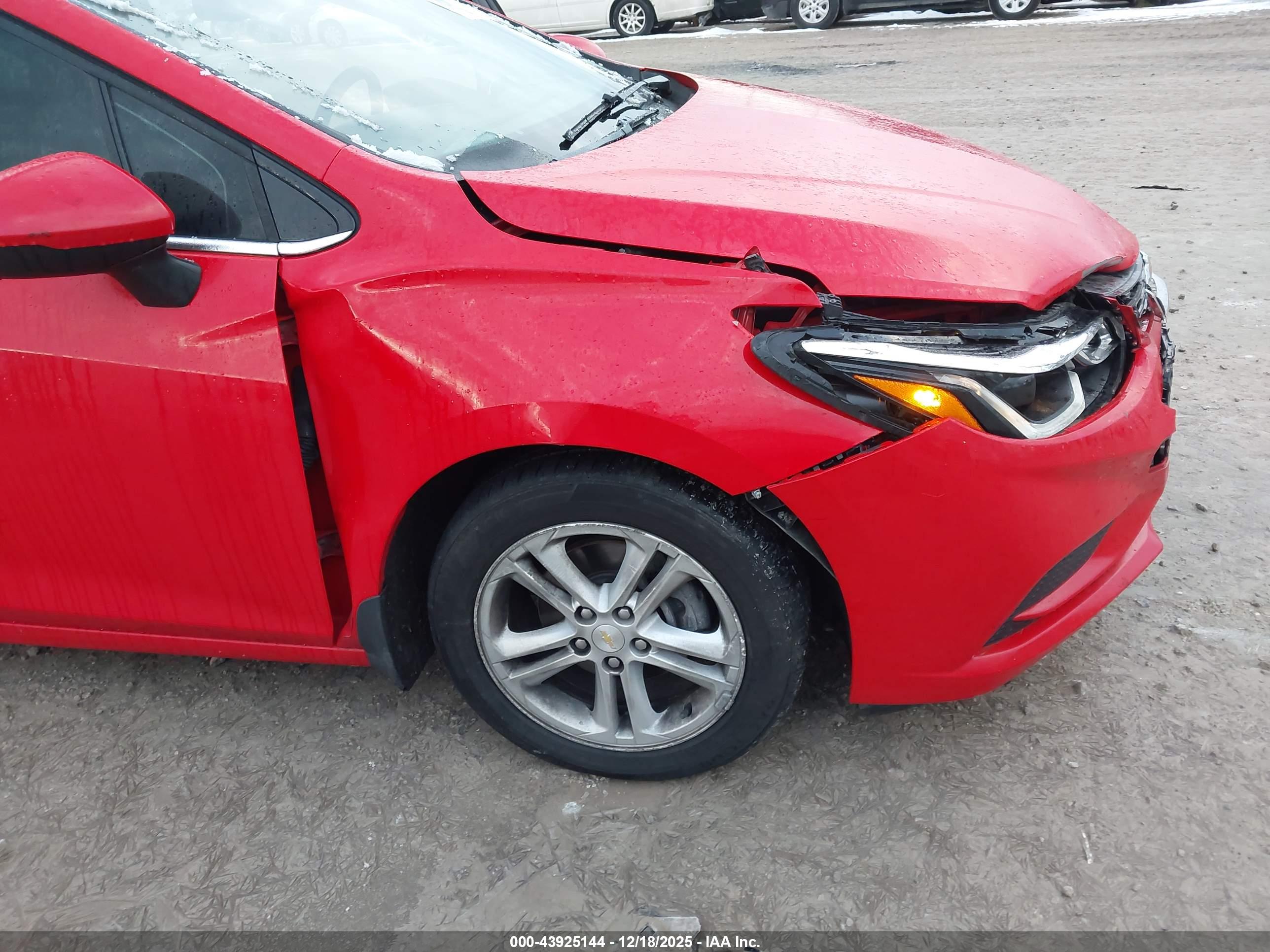 CHEVROLET CRUZE image 6