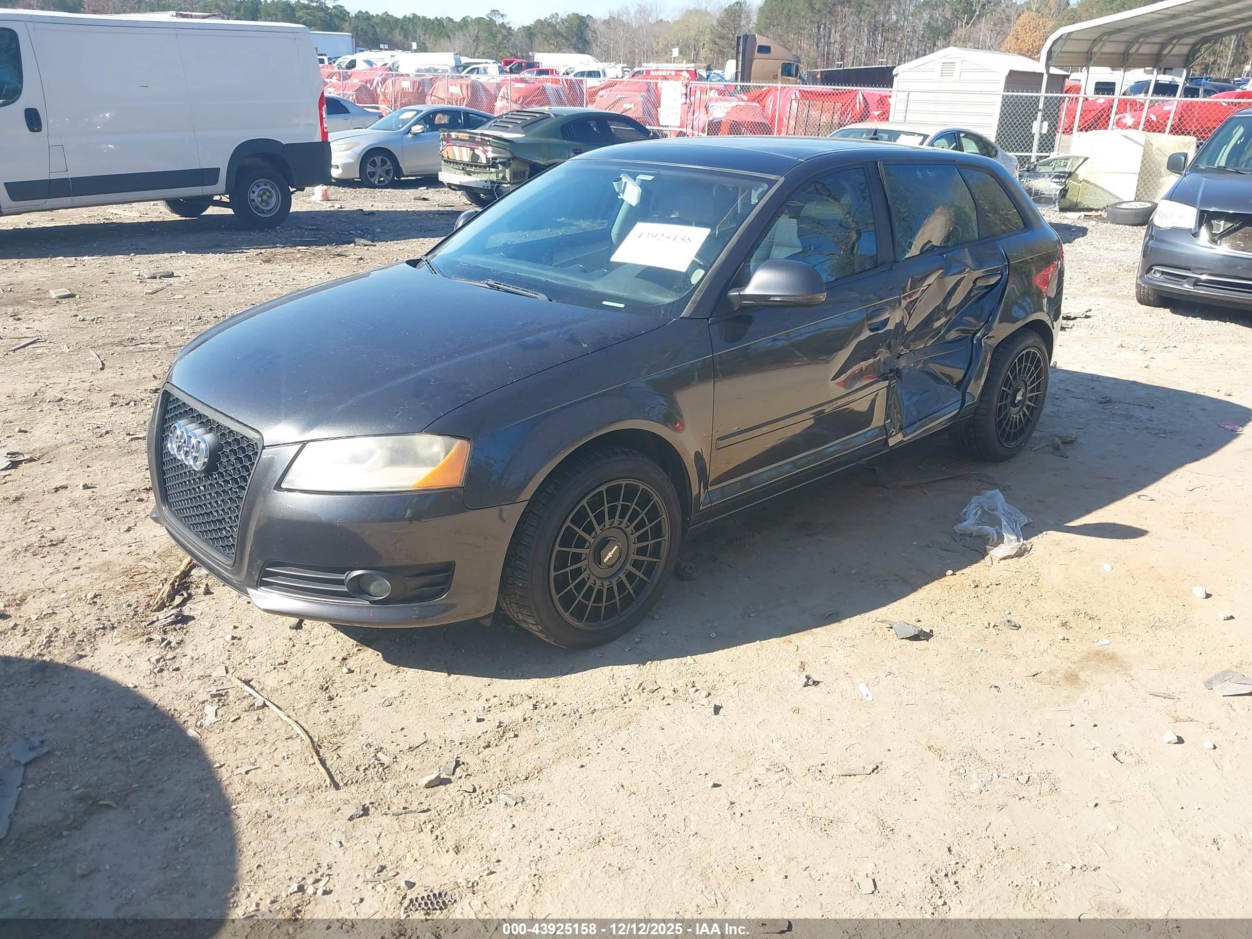 AUDI A3 image 2