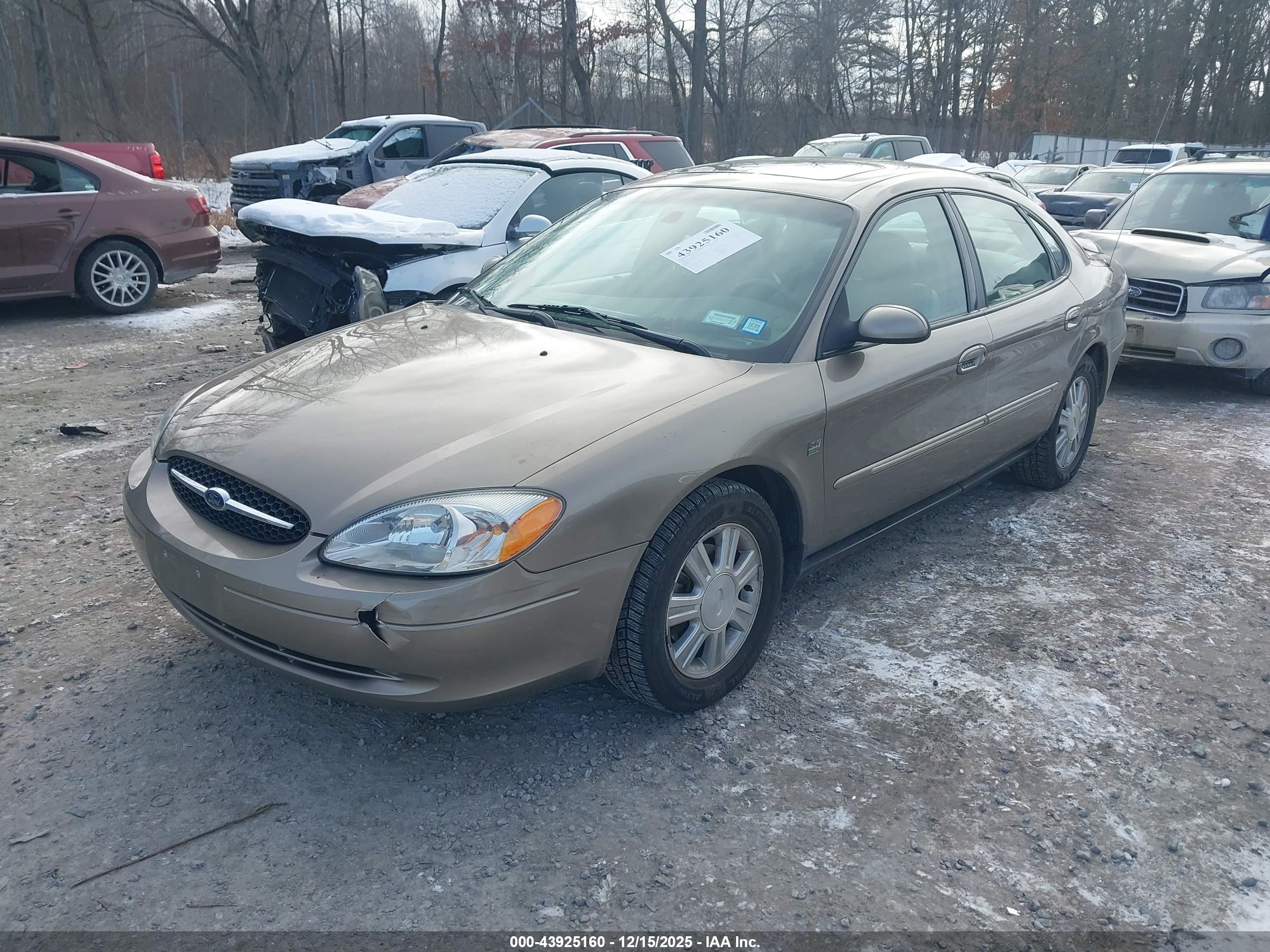 FORD TAURUS image 2