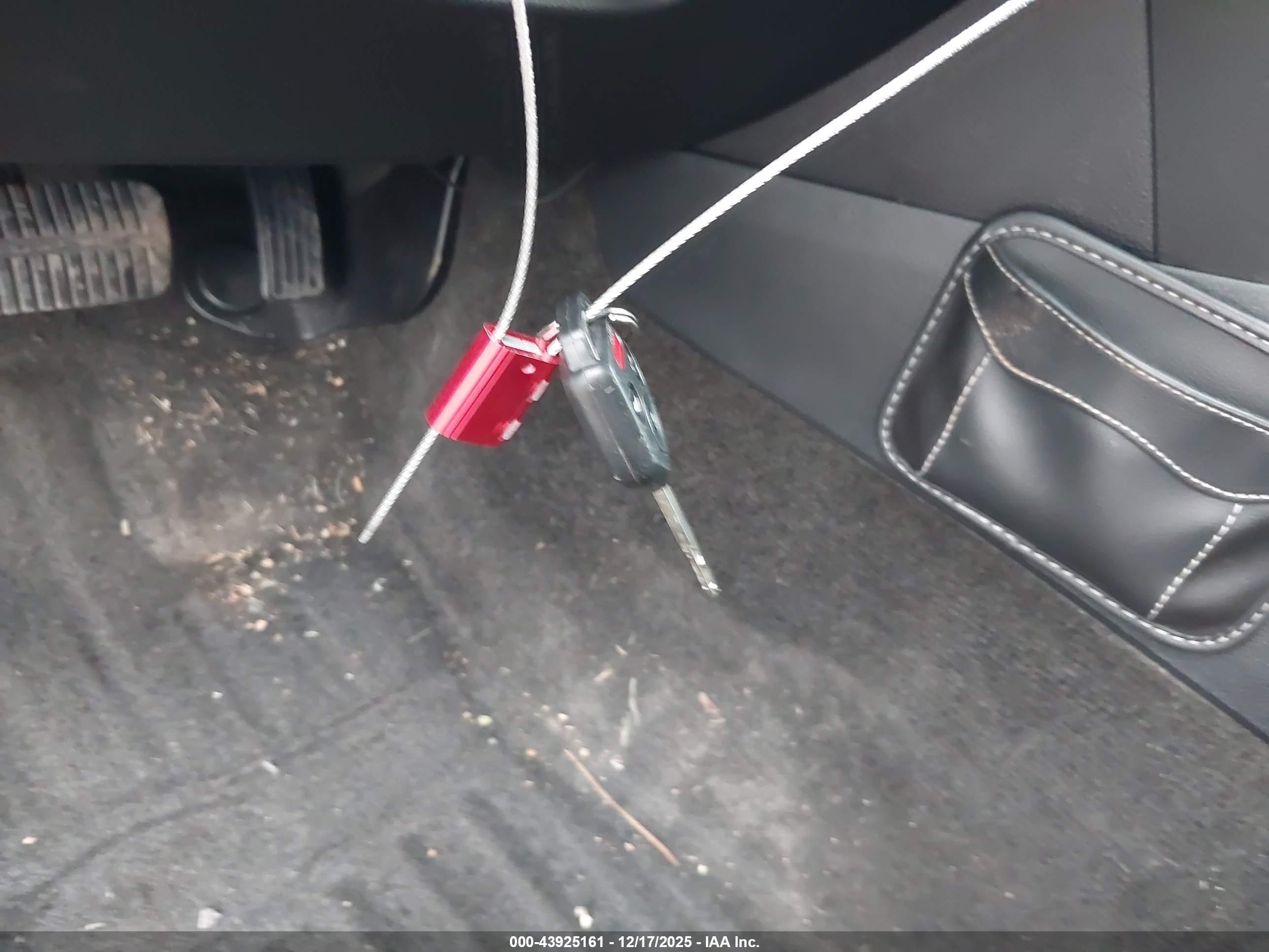 SUBARU OUTBACK image 11