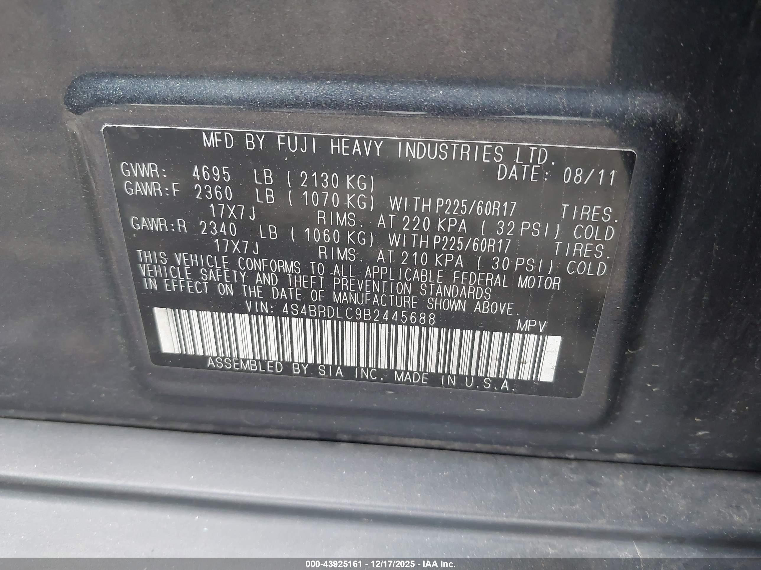 SUBARU OUTBACK image 9
