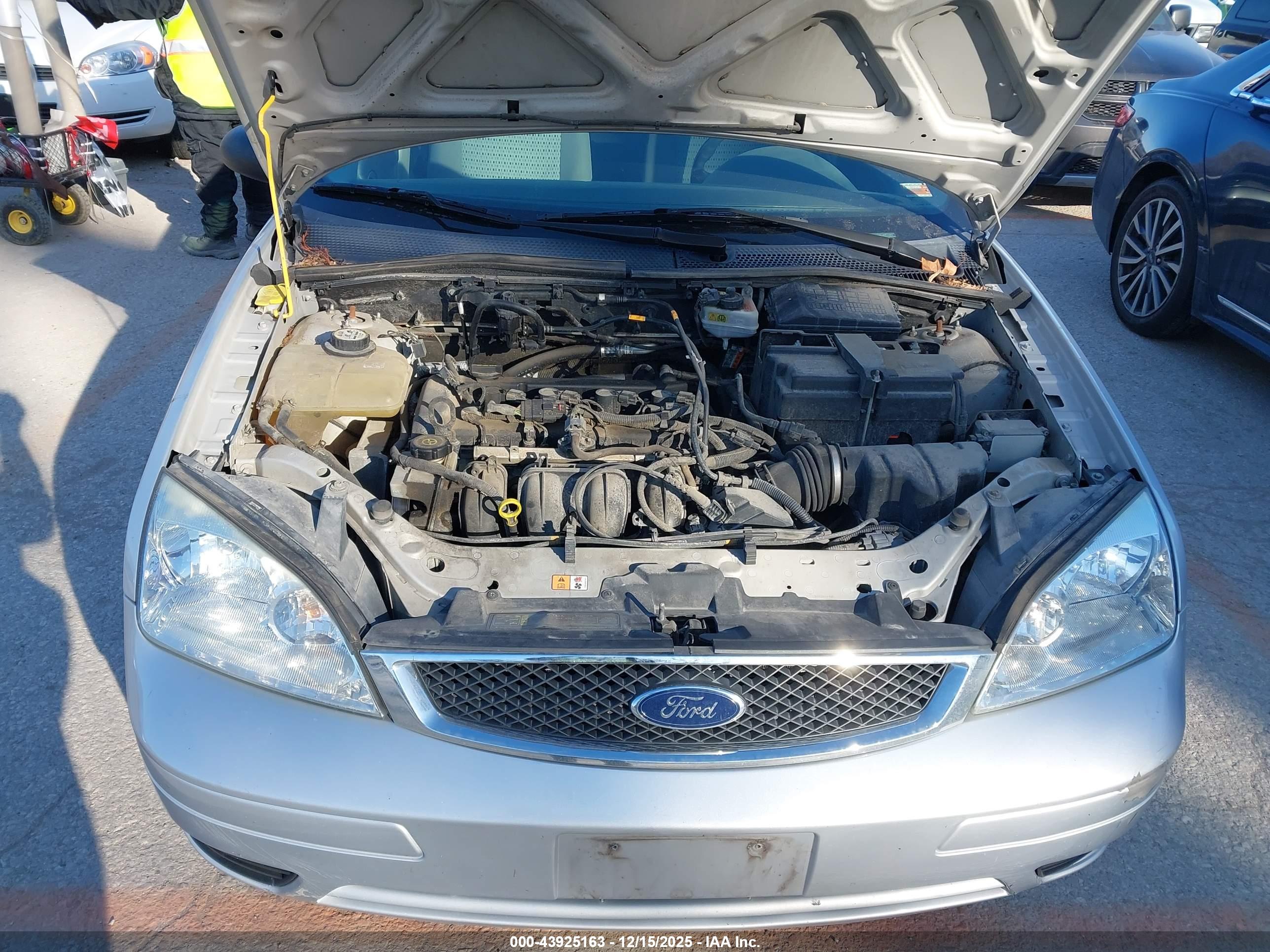 FORD FOCUS image 10