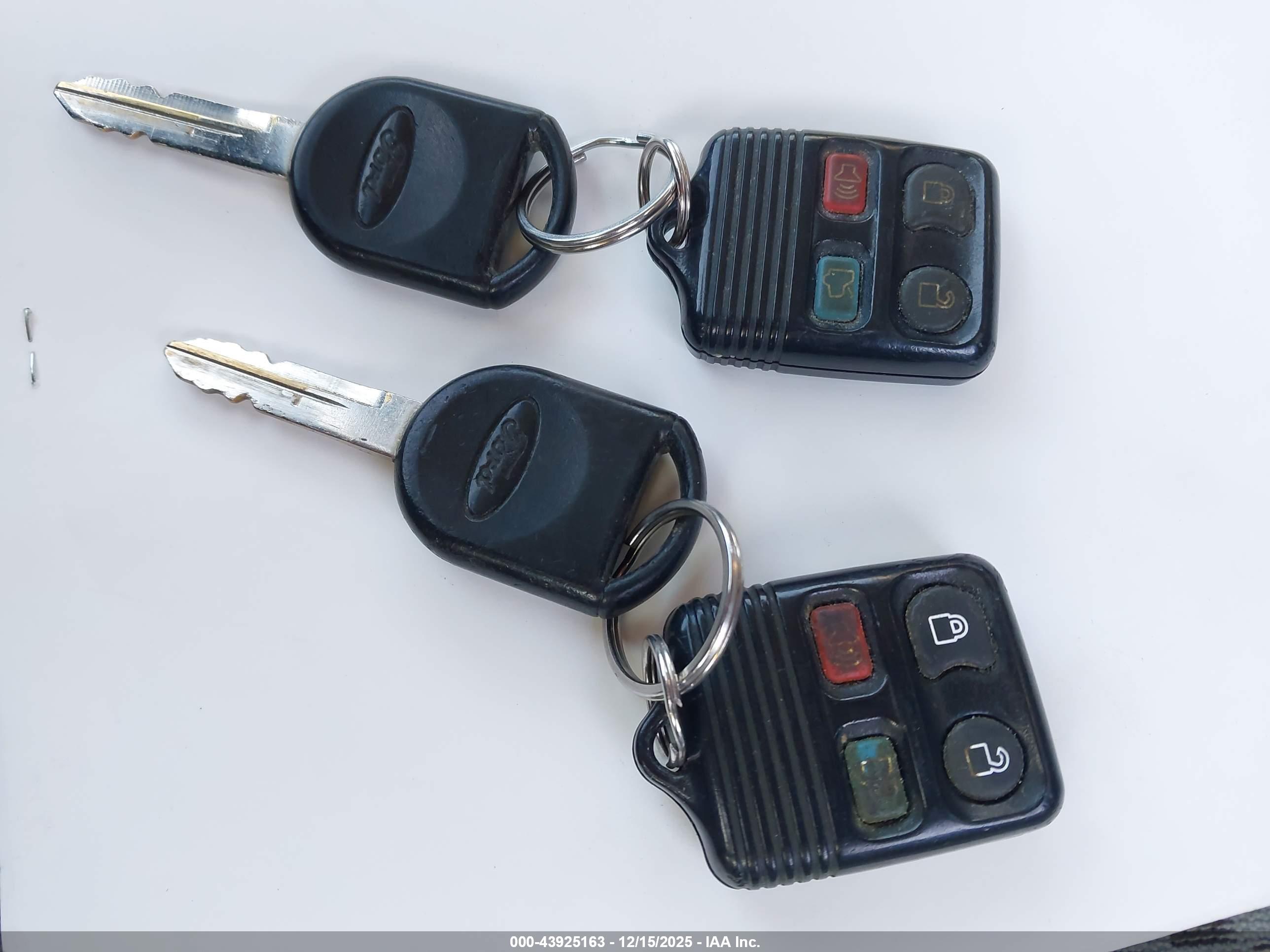 FORD FOCUS image 11
