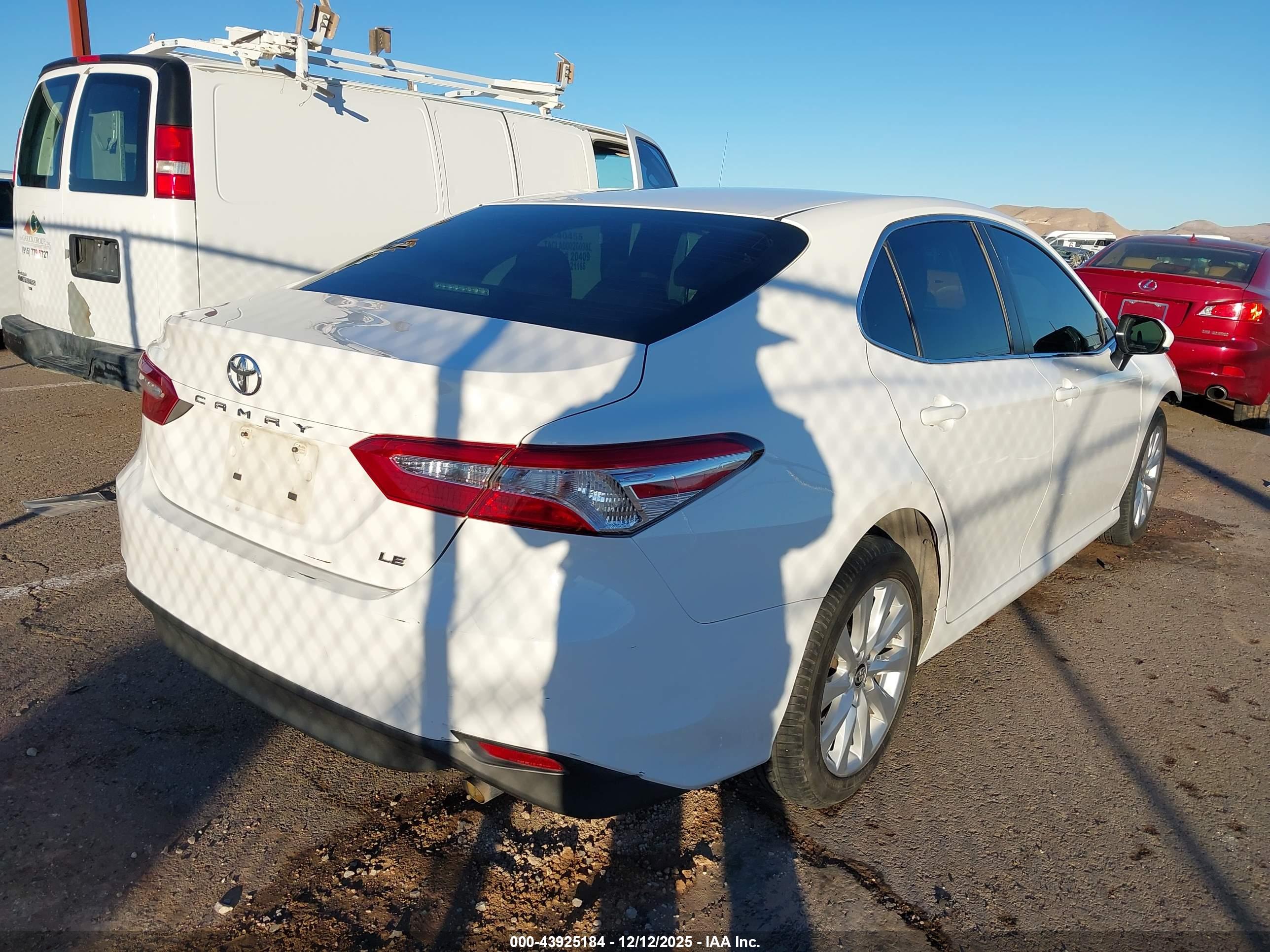 TOYOTA CAMRY image 4