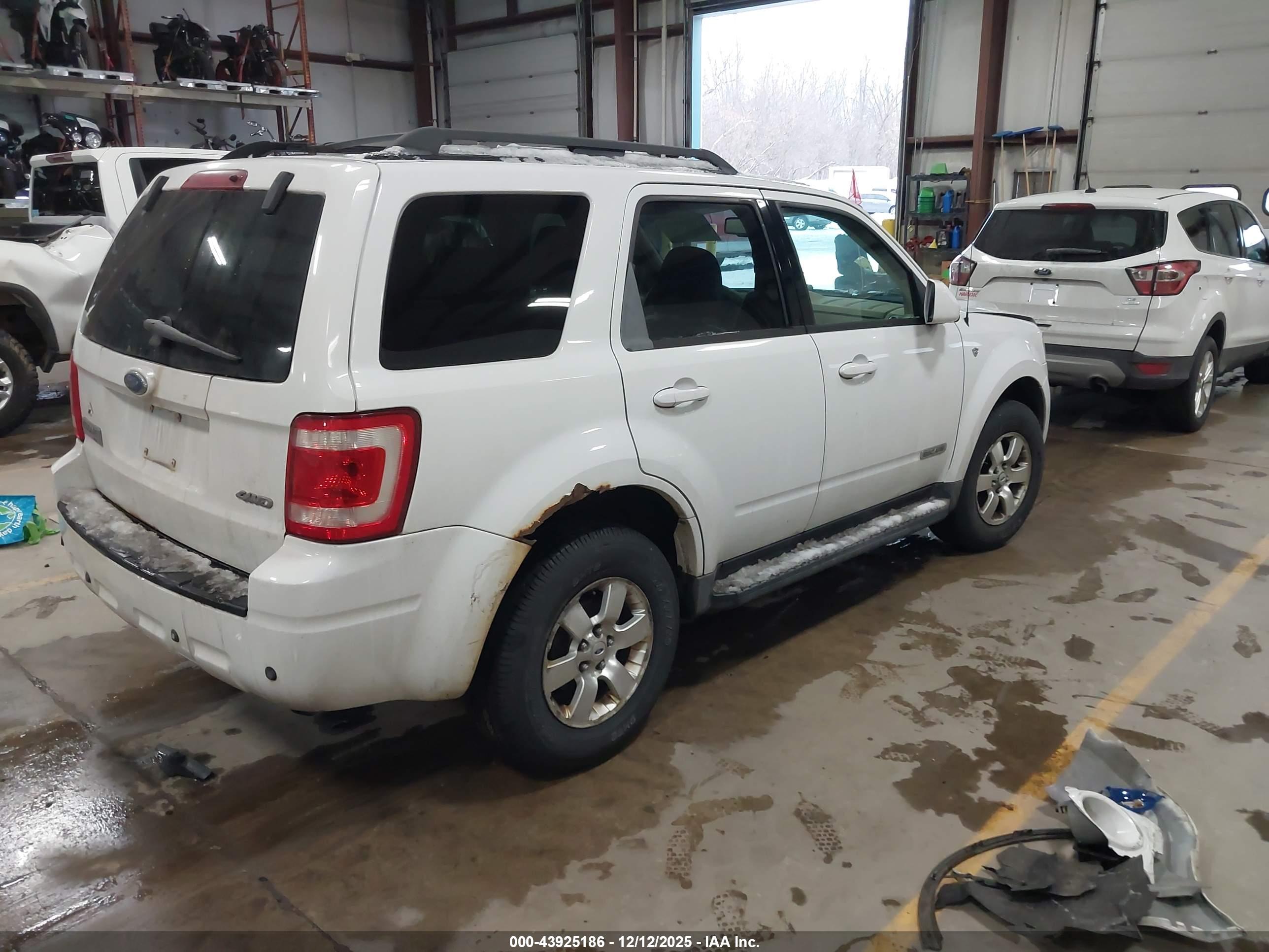 FORD ESCAPE image 4
