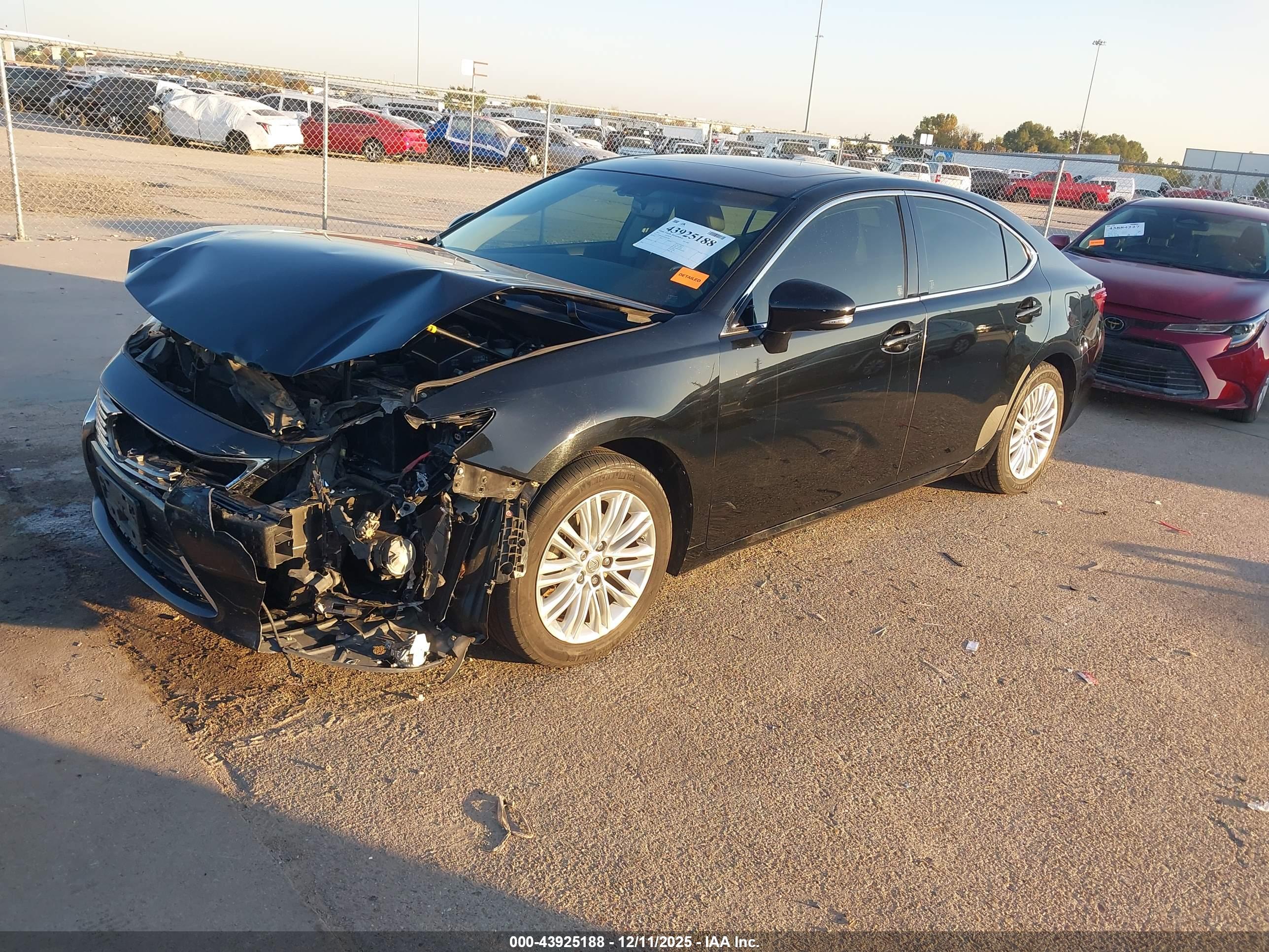 LEXUS ES image 2