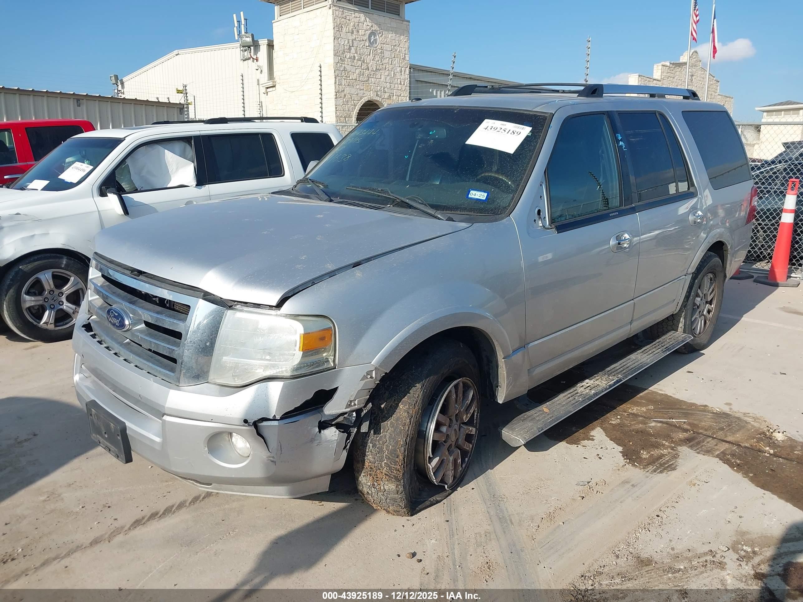 FORD EXPEDITION image 2