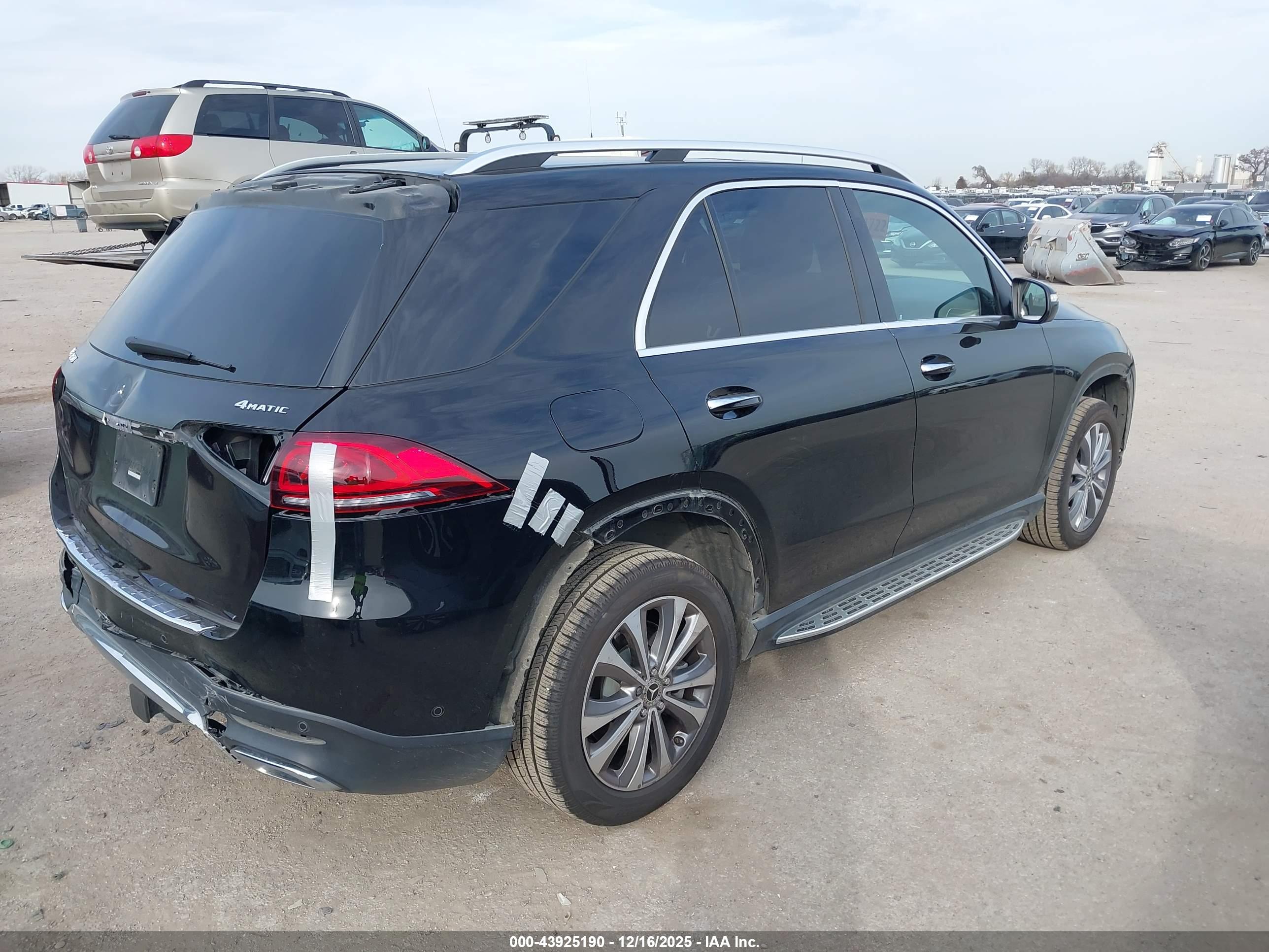 MERCEDES-BENZ GLE image 4