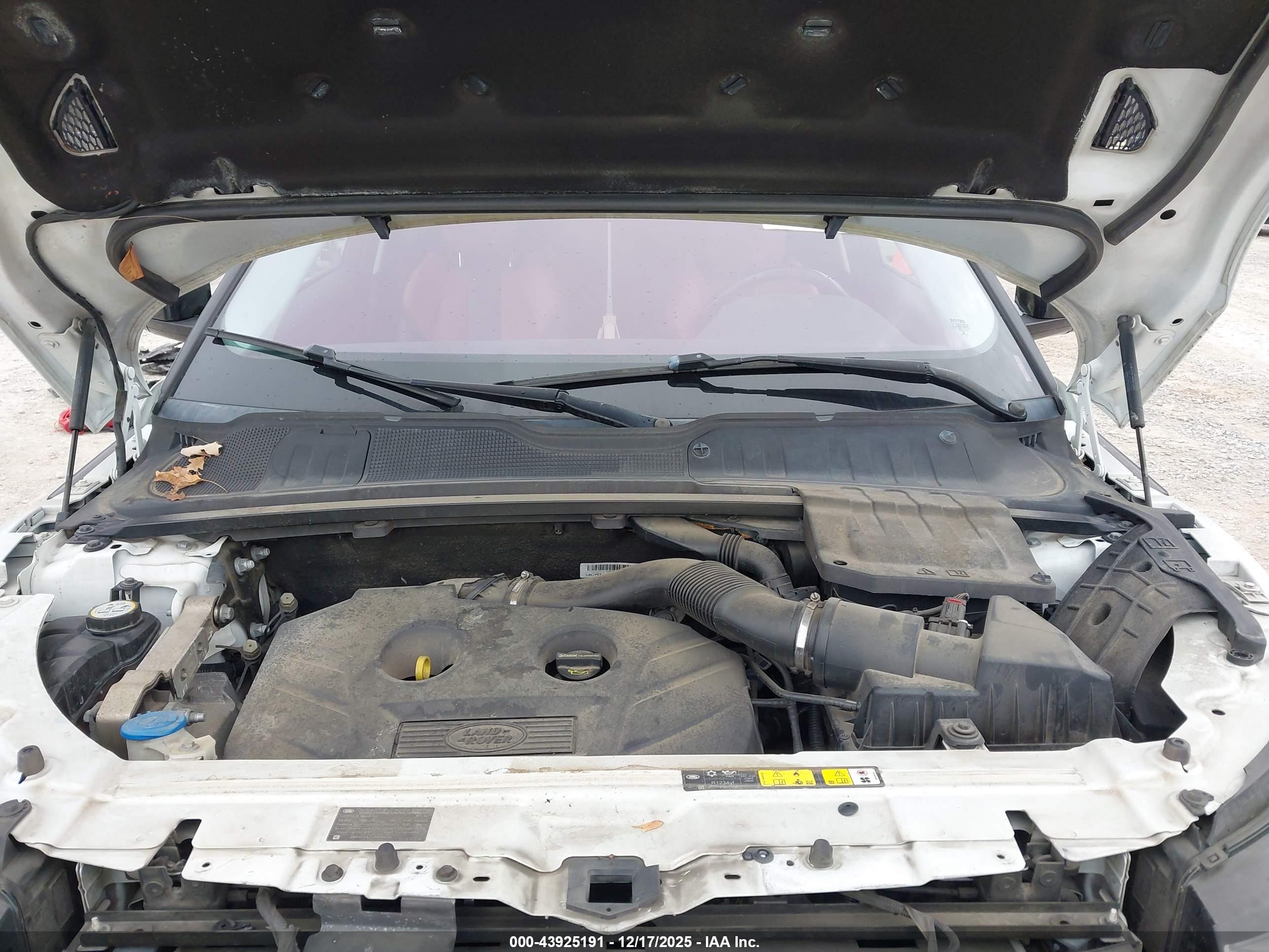 LAND ROVER image 10