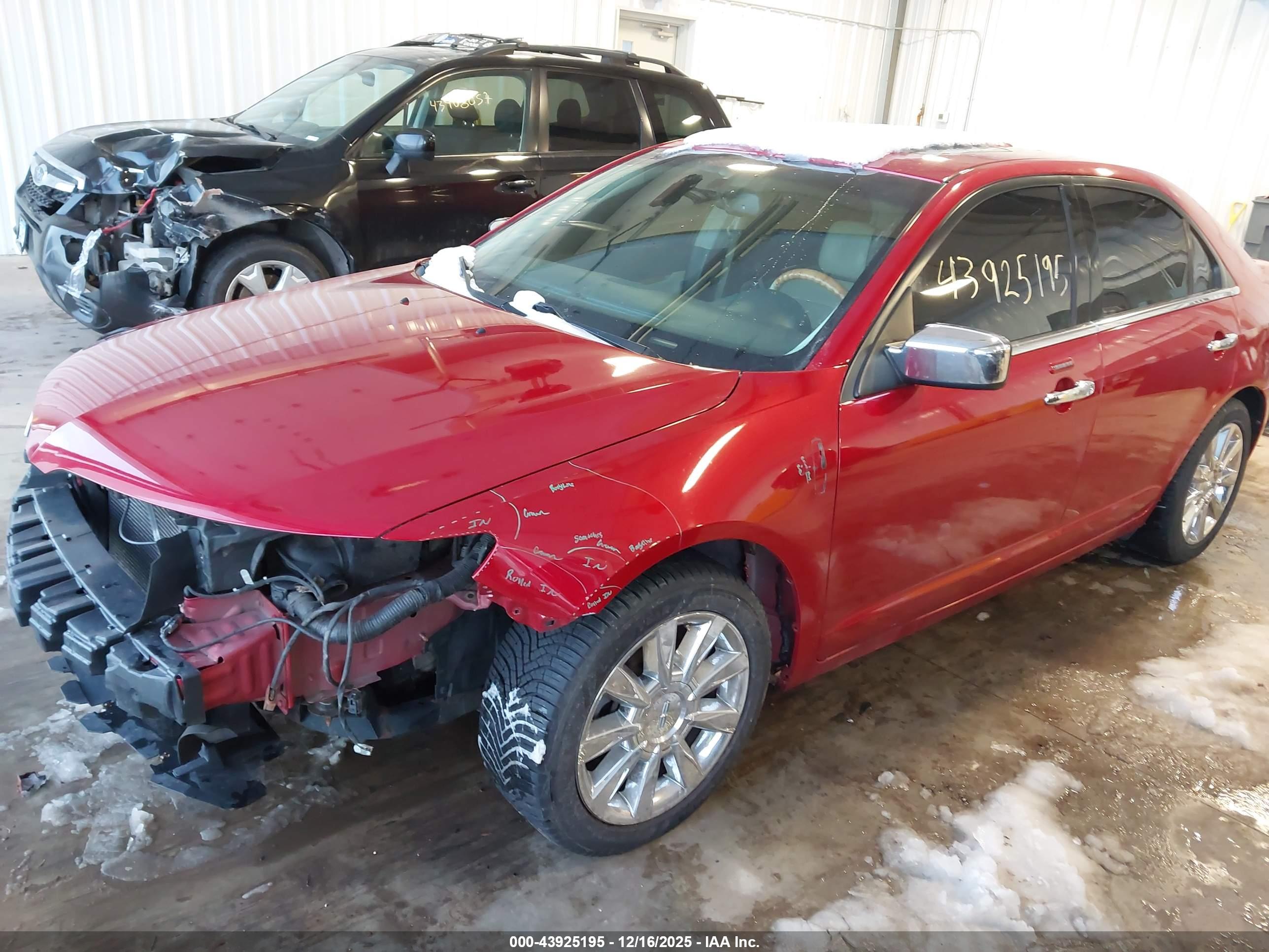 LINCOLN MKZ image 2