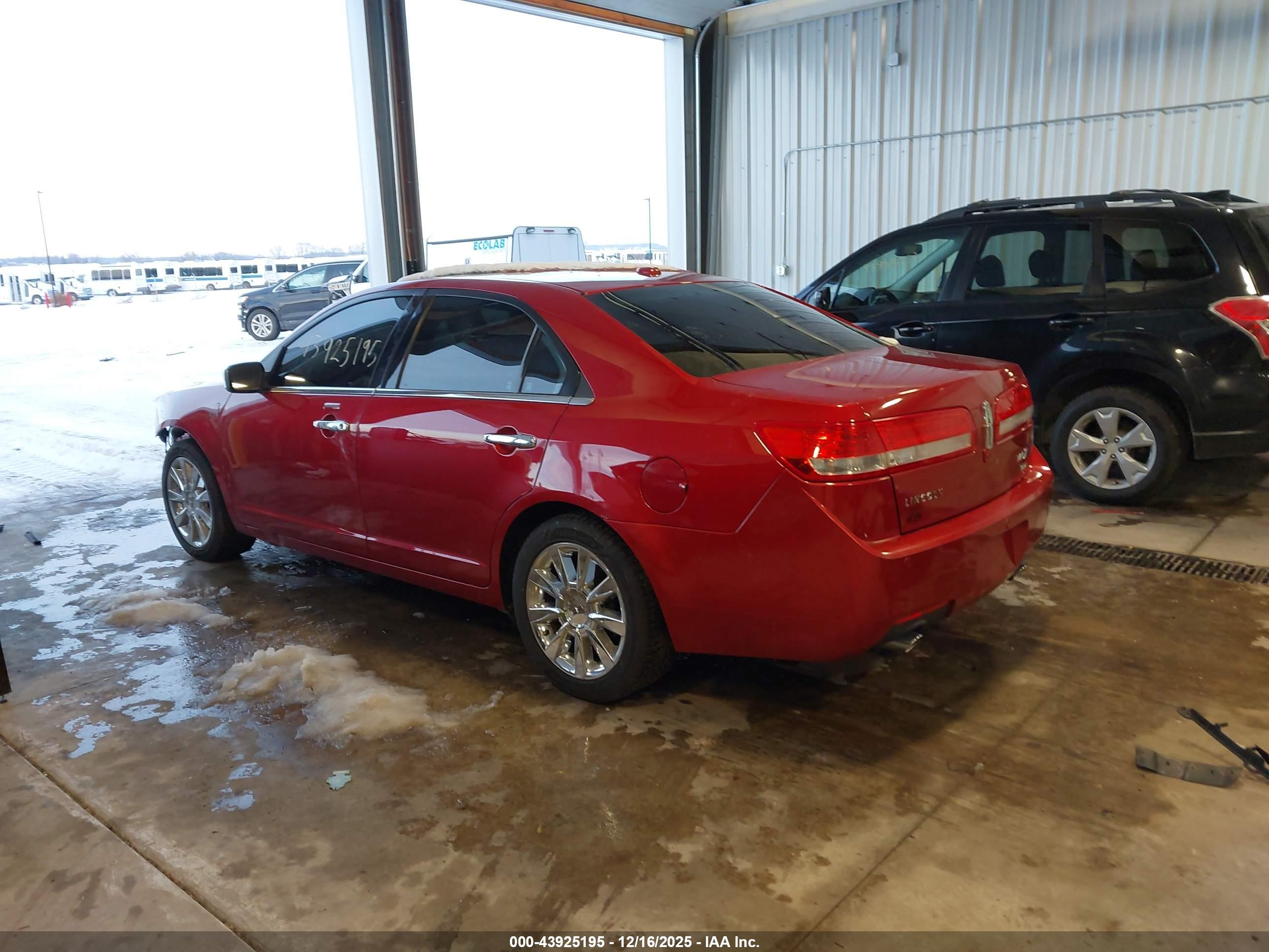 LINCOLN MKZ image 3
