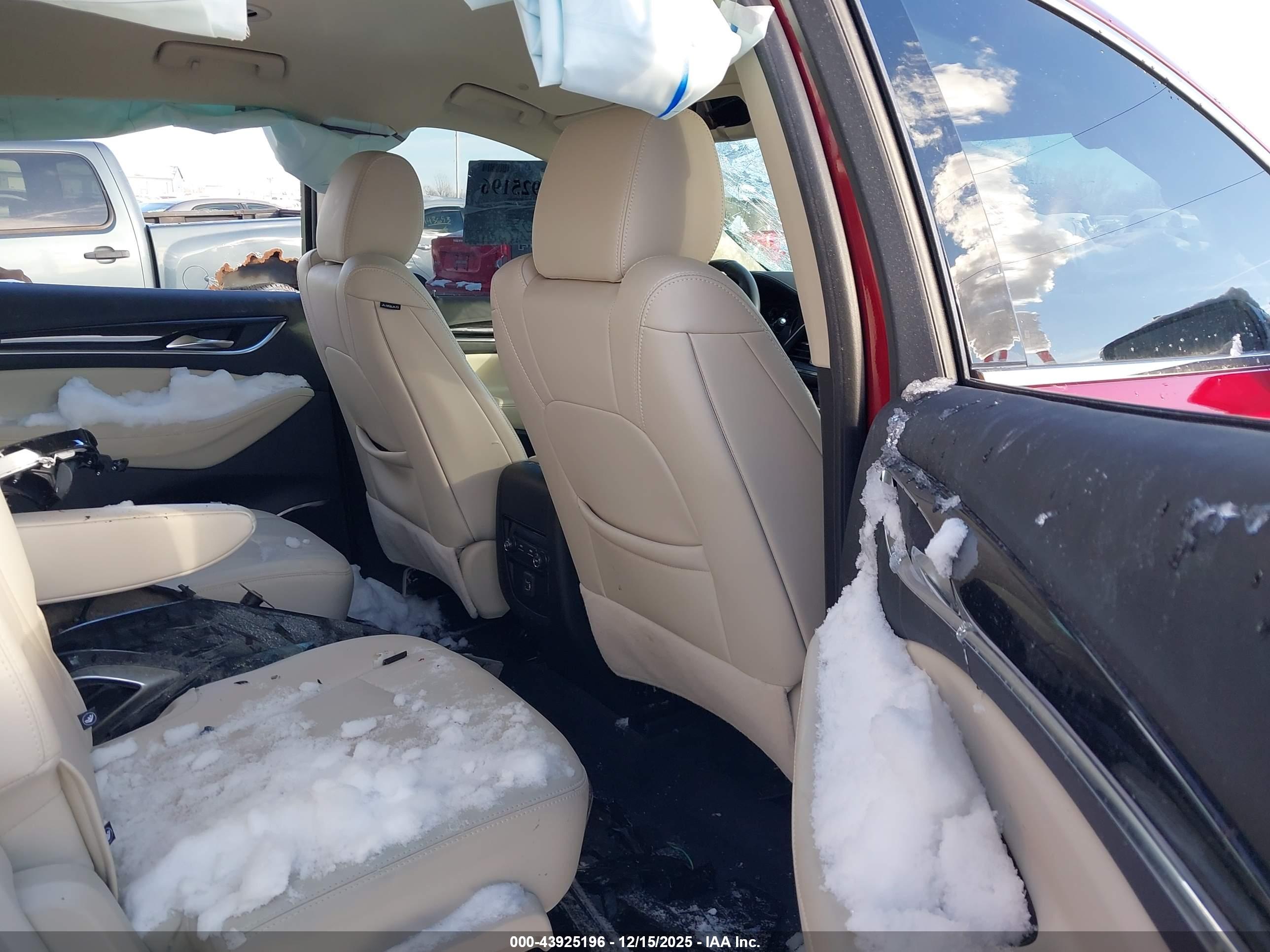 BUICK ENCLAVE image 8