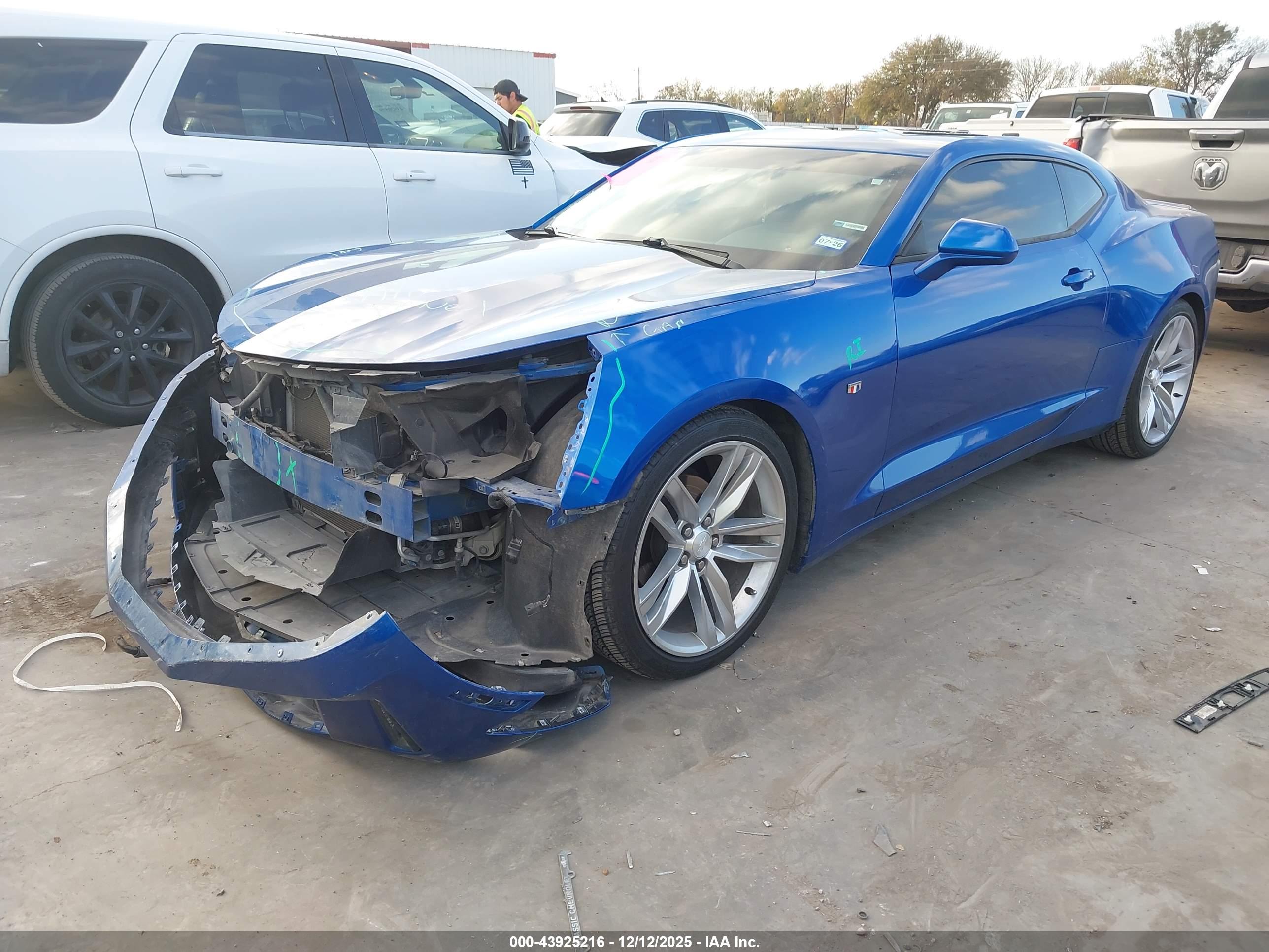 CHEVROLET CAMARO image 2