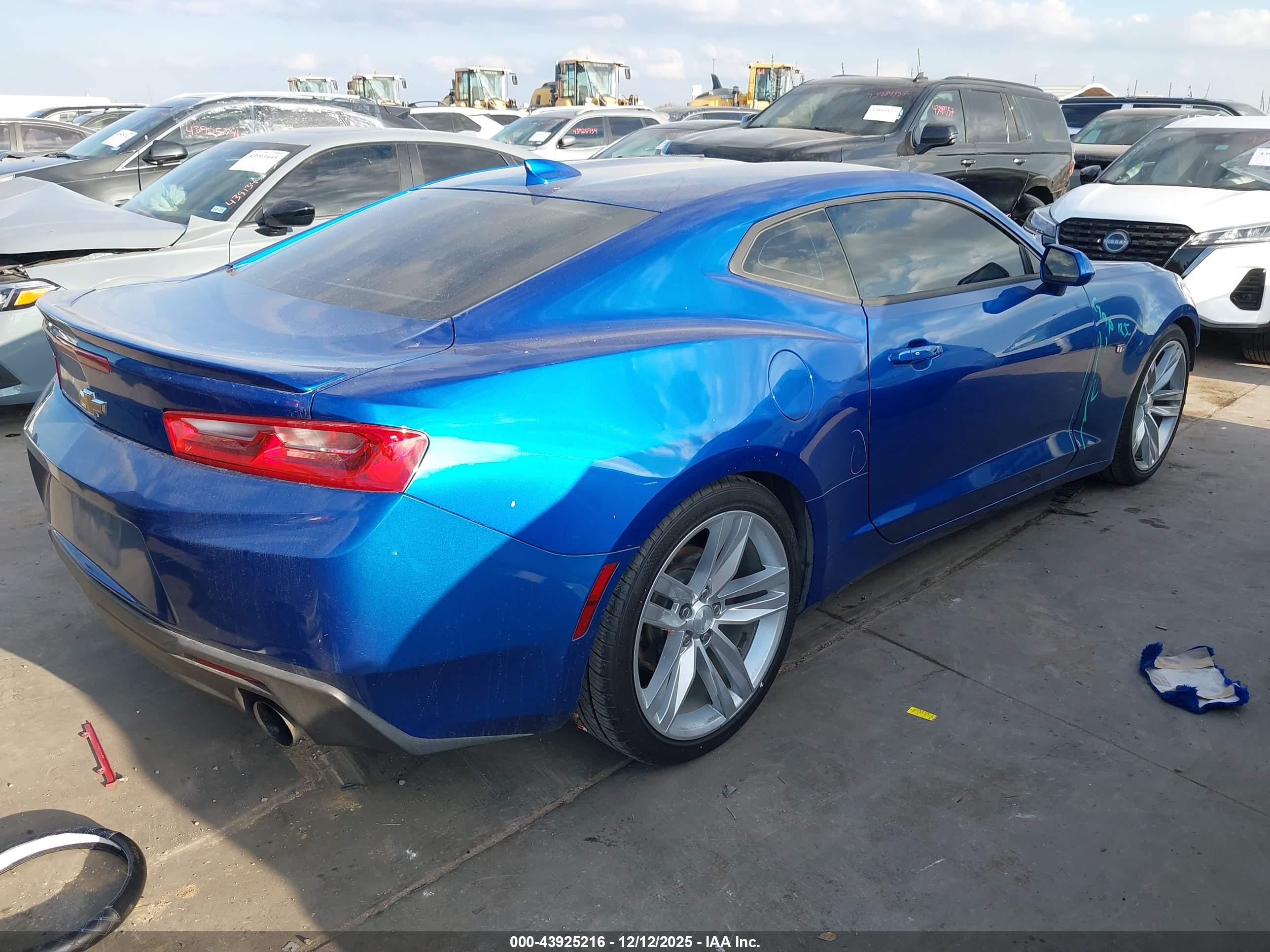 CHEVROLET CAMARO image 4