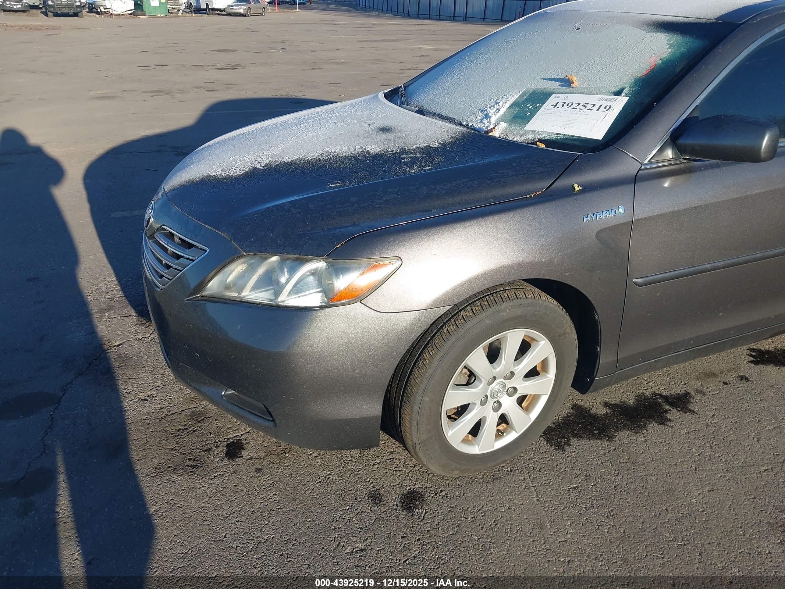 TOYOTA CAMRY image 6