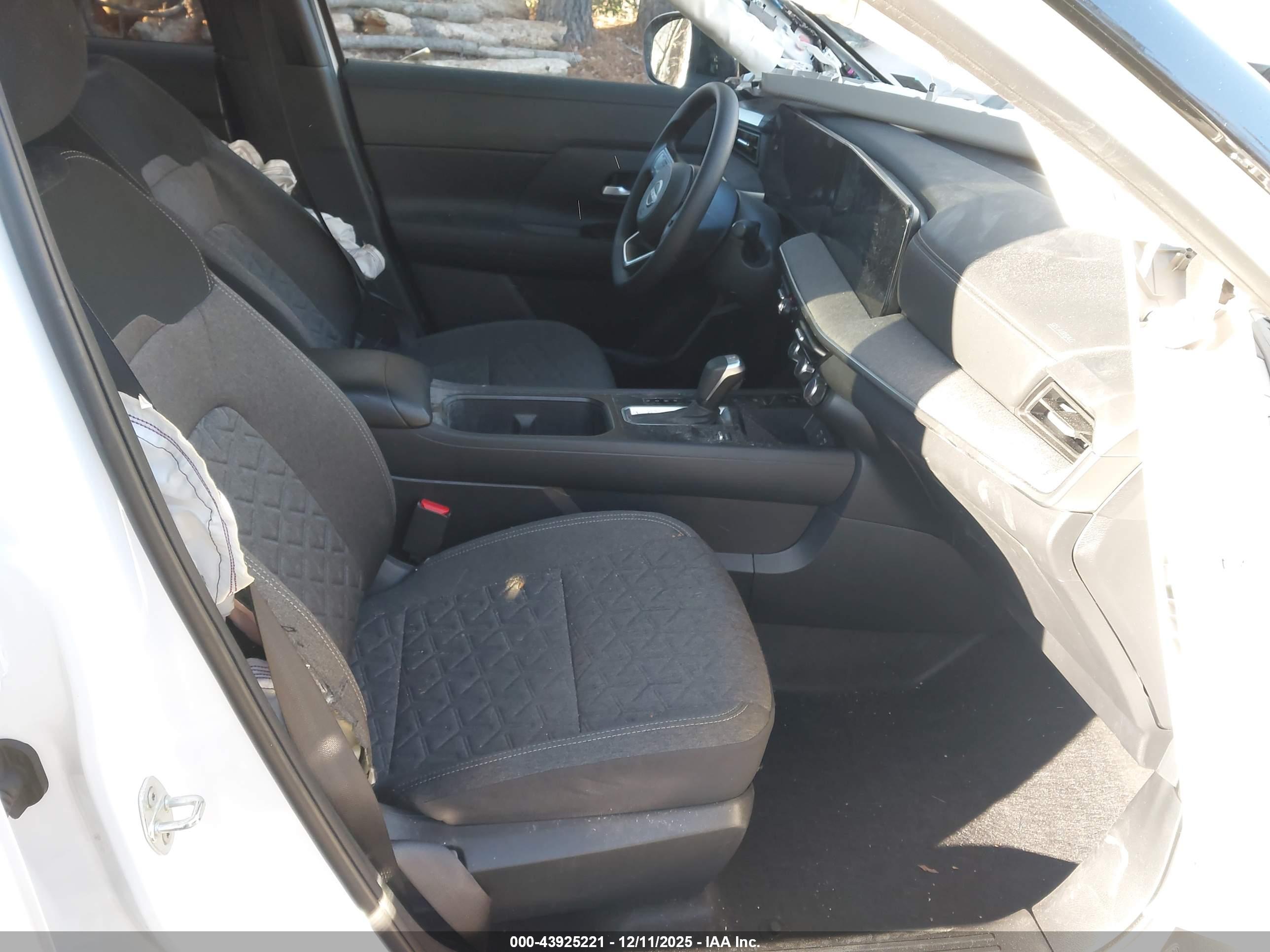 NISSAN KICKS image 5