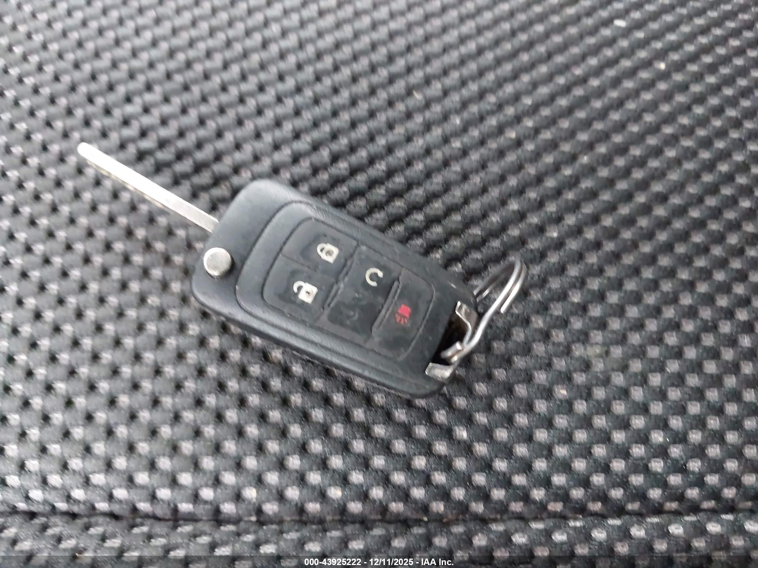CHEVROLET EQUINOX image 11