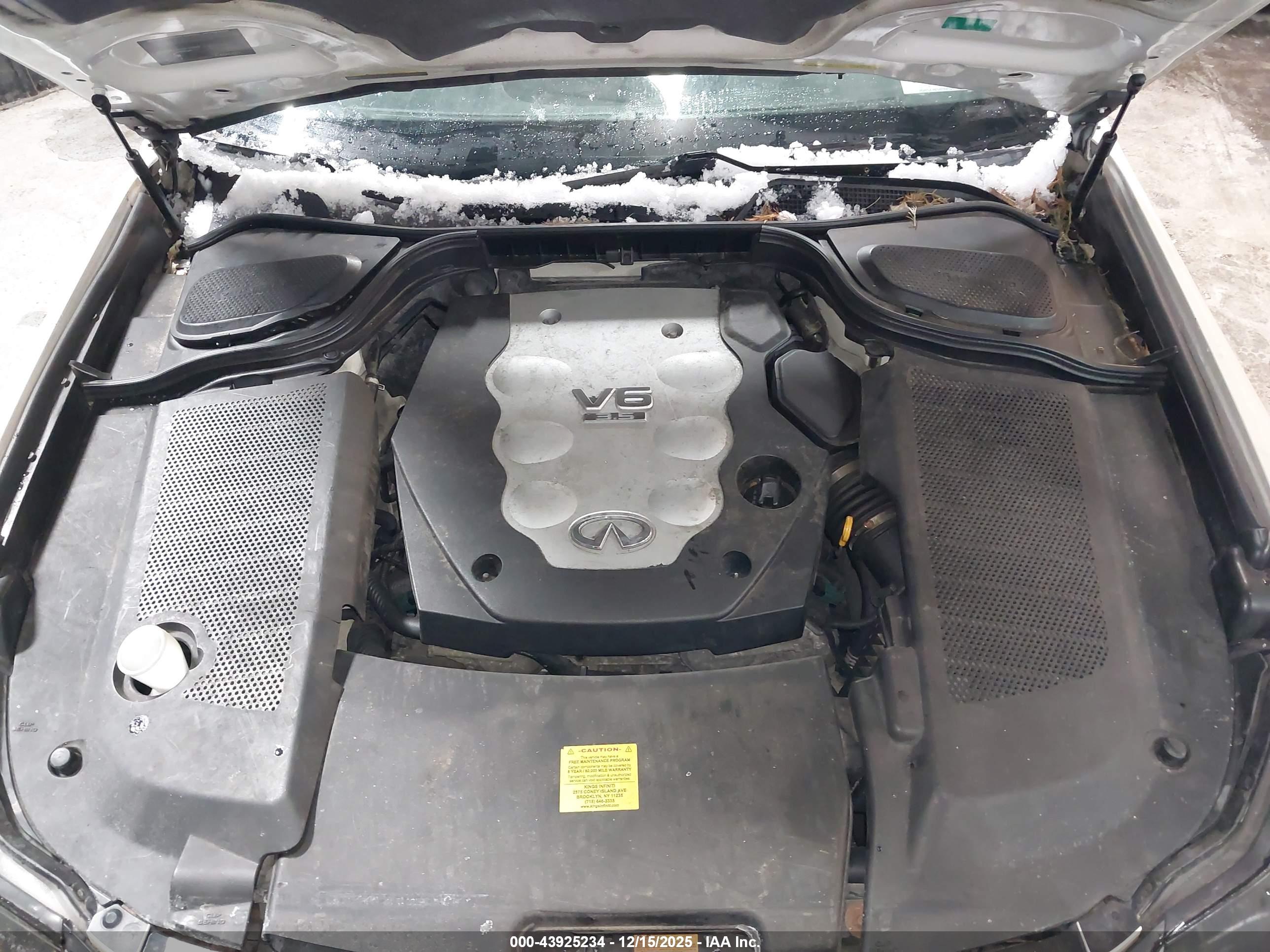 INFINITI M35 image 10