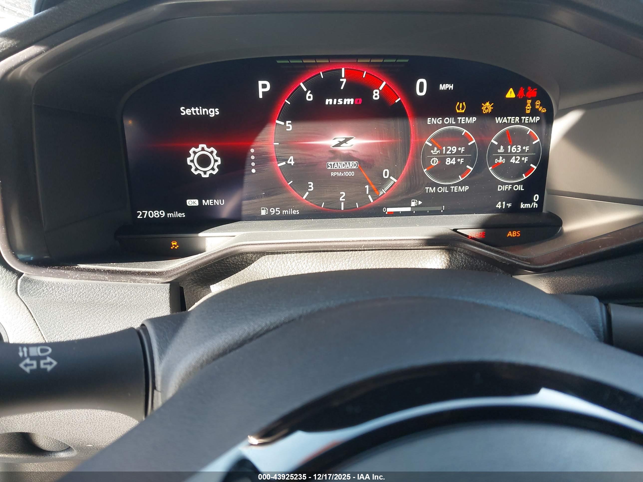 NISSAN Z image 7