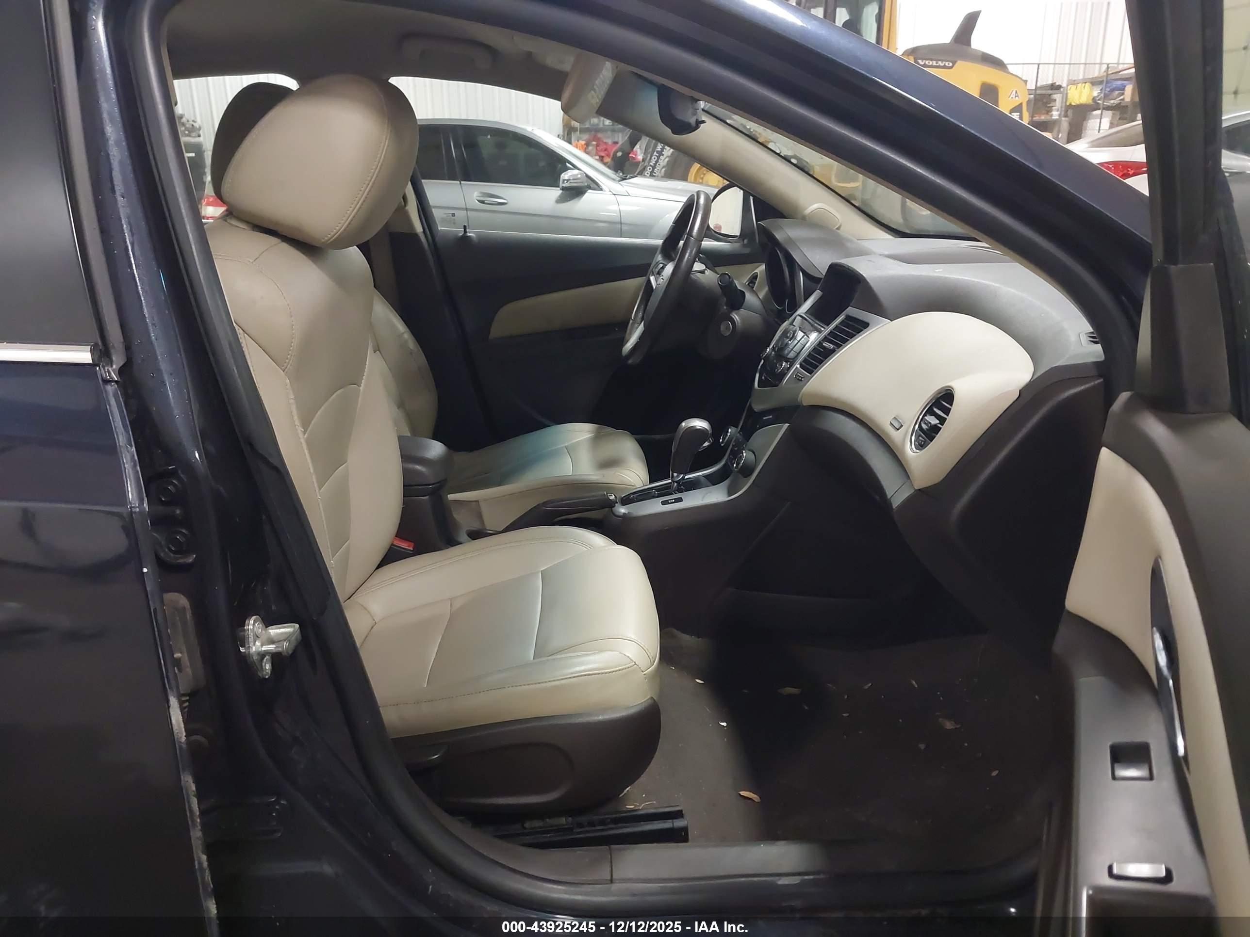 CHEVROLET CRUZE image 5