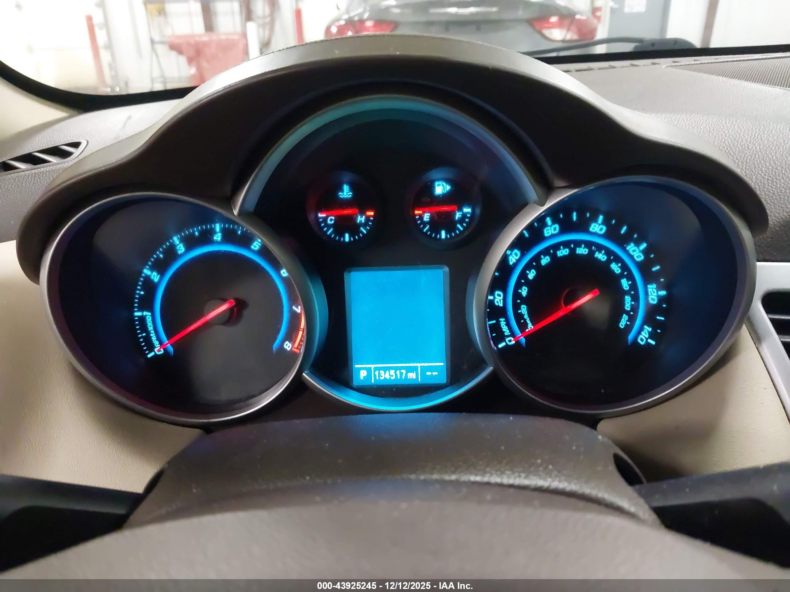 CHEVROLET CRUZE image 7